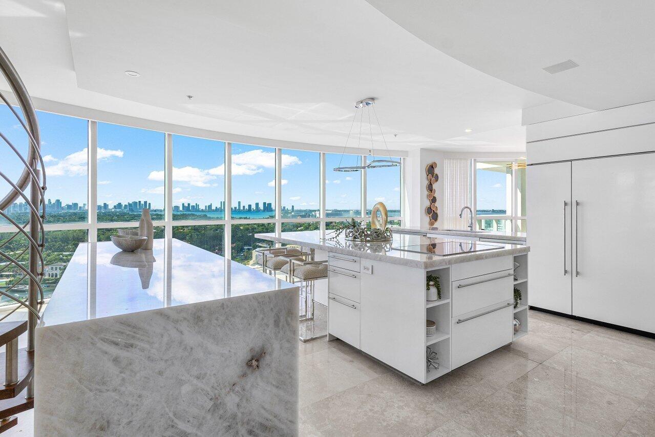 MOSAIC ON MIAMI BEACH CON - Residential