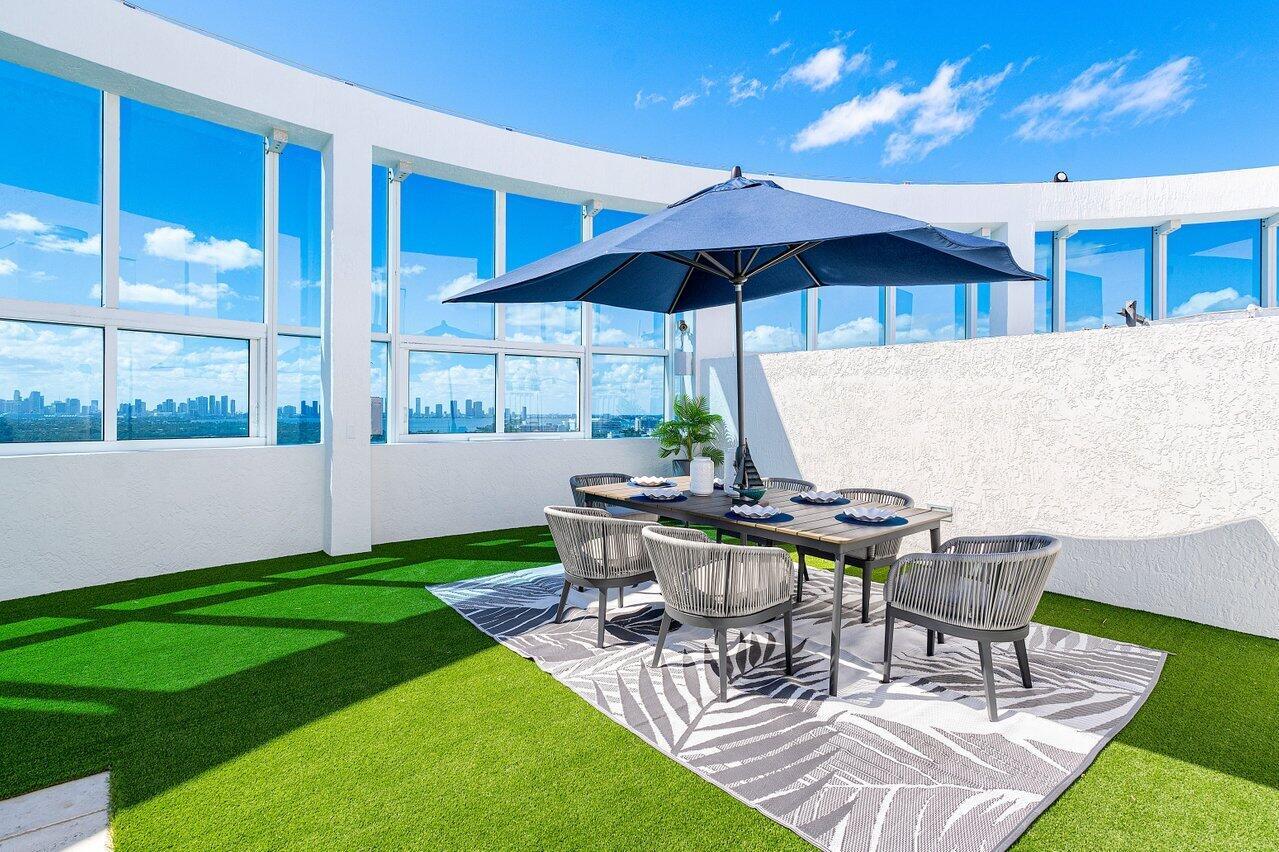 MOSAIC ON MIAMI BEACH CON - Residential