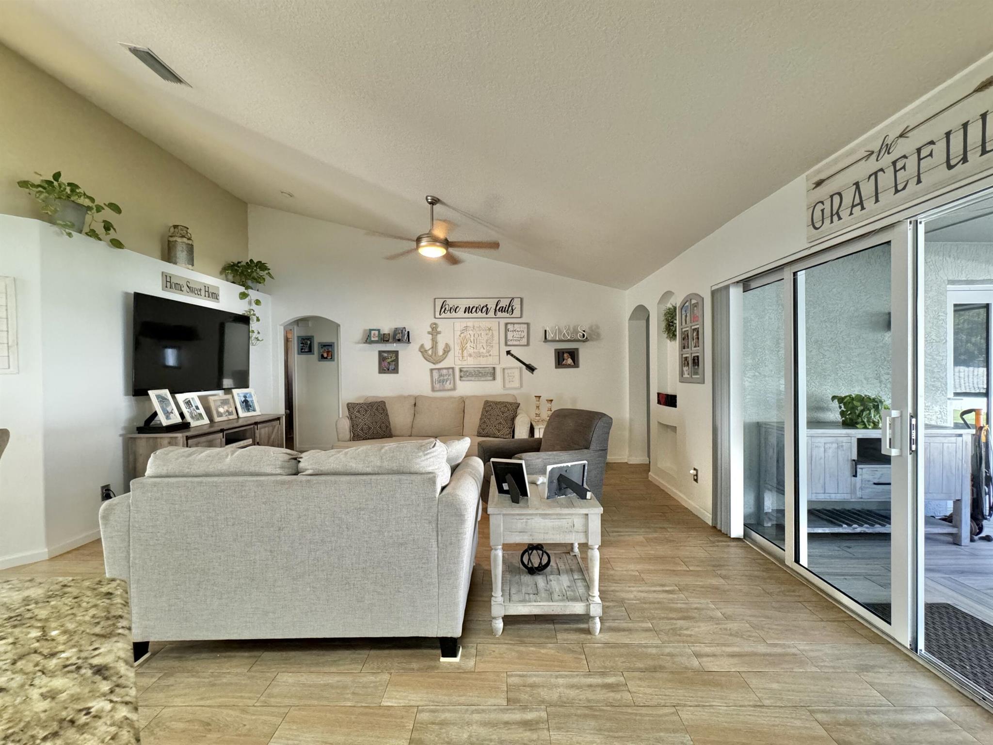 PORT ST LUCIE SECTION 19 - Residential