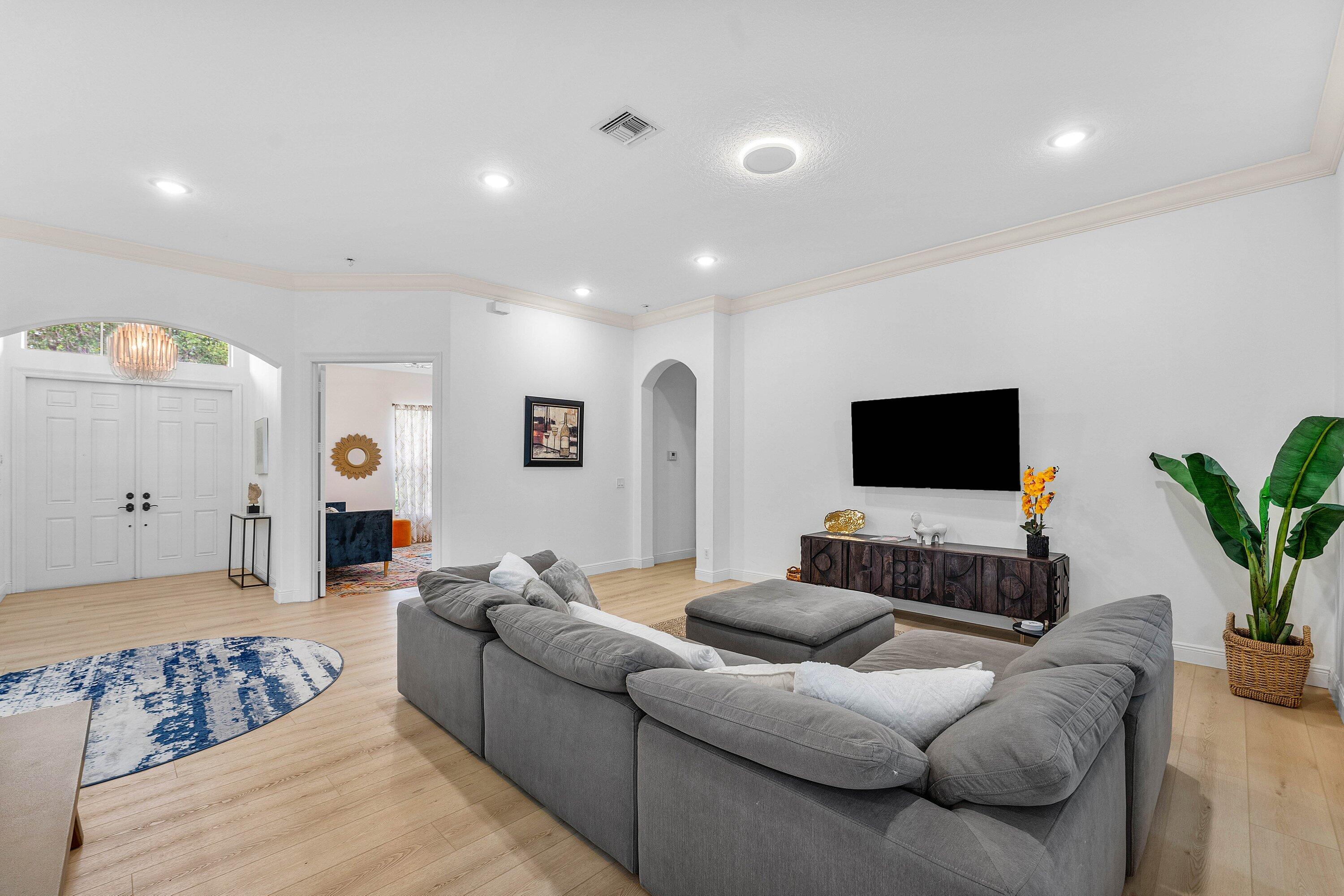 GOLF AND TENNIS VILLAGE PH 3 - Residential