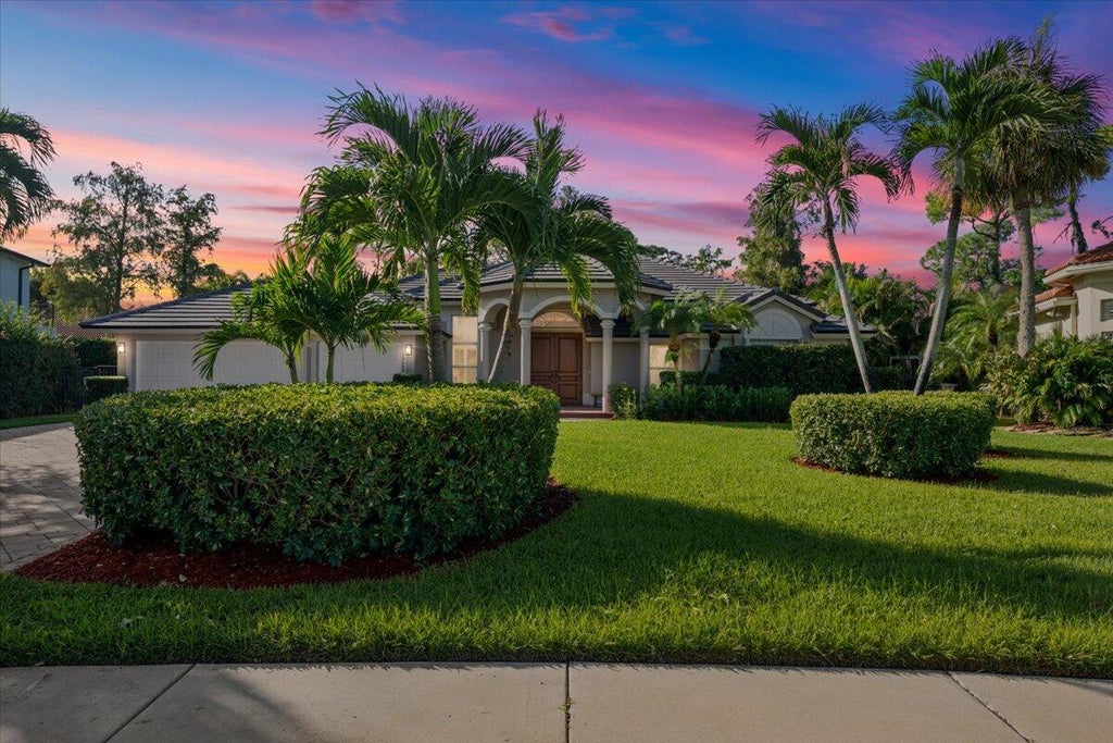 Photo of 15522 Cypress Park Drive, Wellington, FL 33414 (MLS # B26076254)