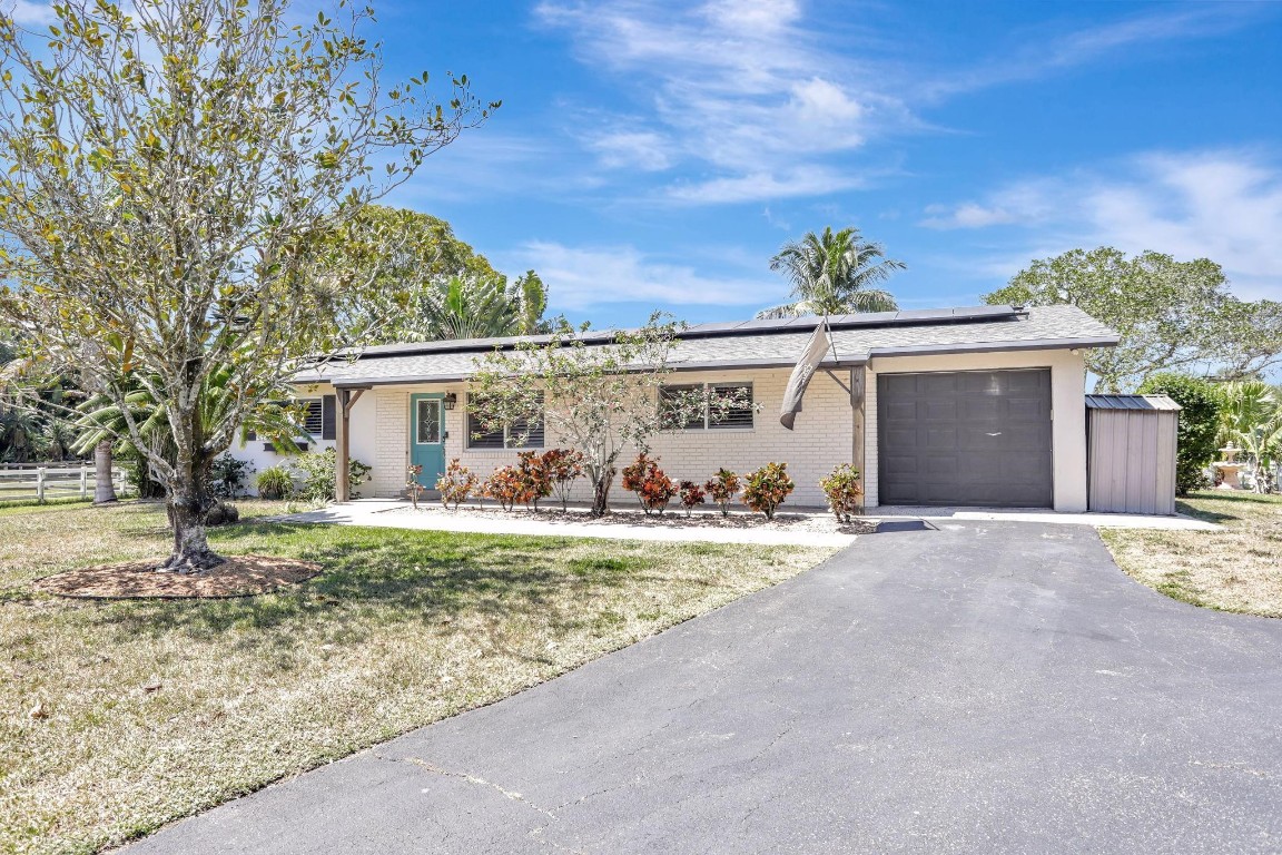 7999 NW 82nd Terrace