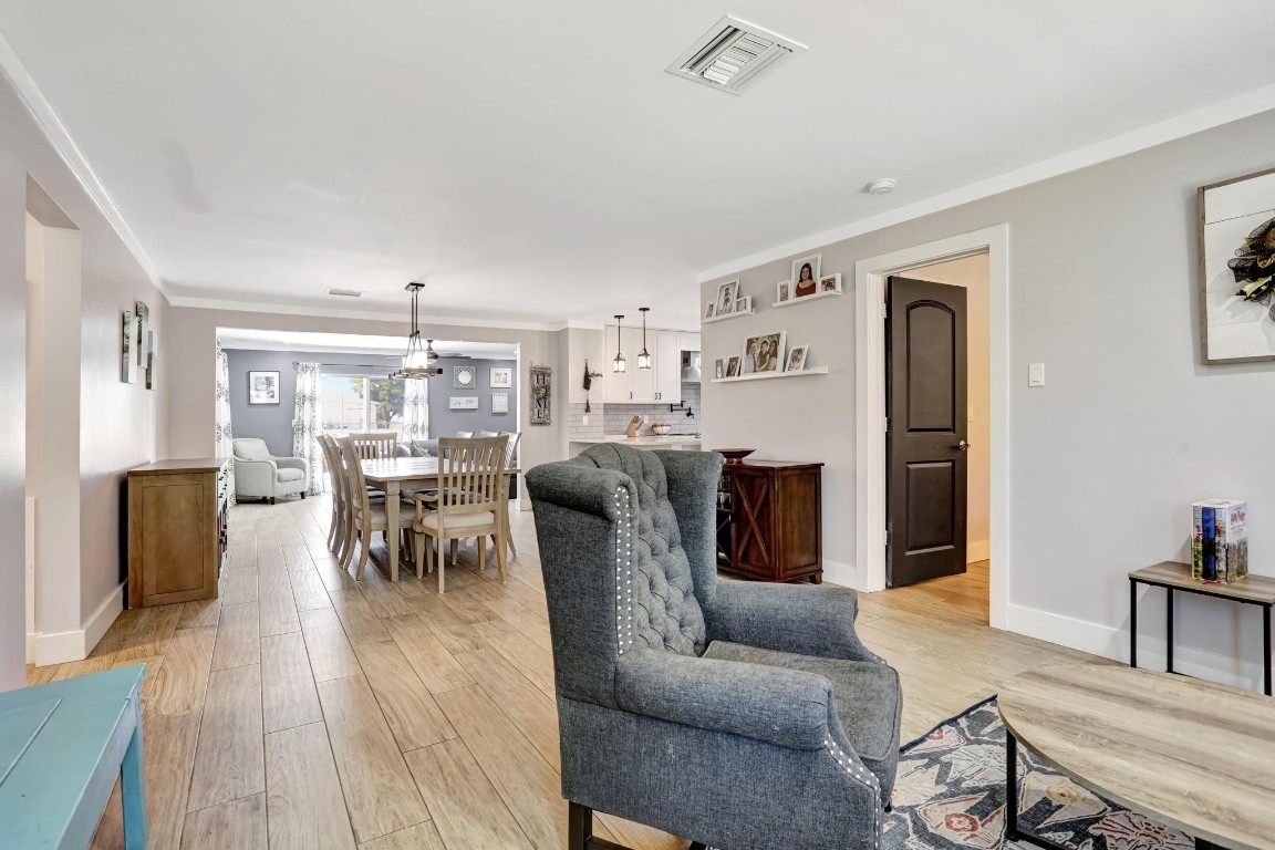 7999 NW 82nd Terrace