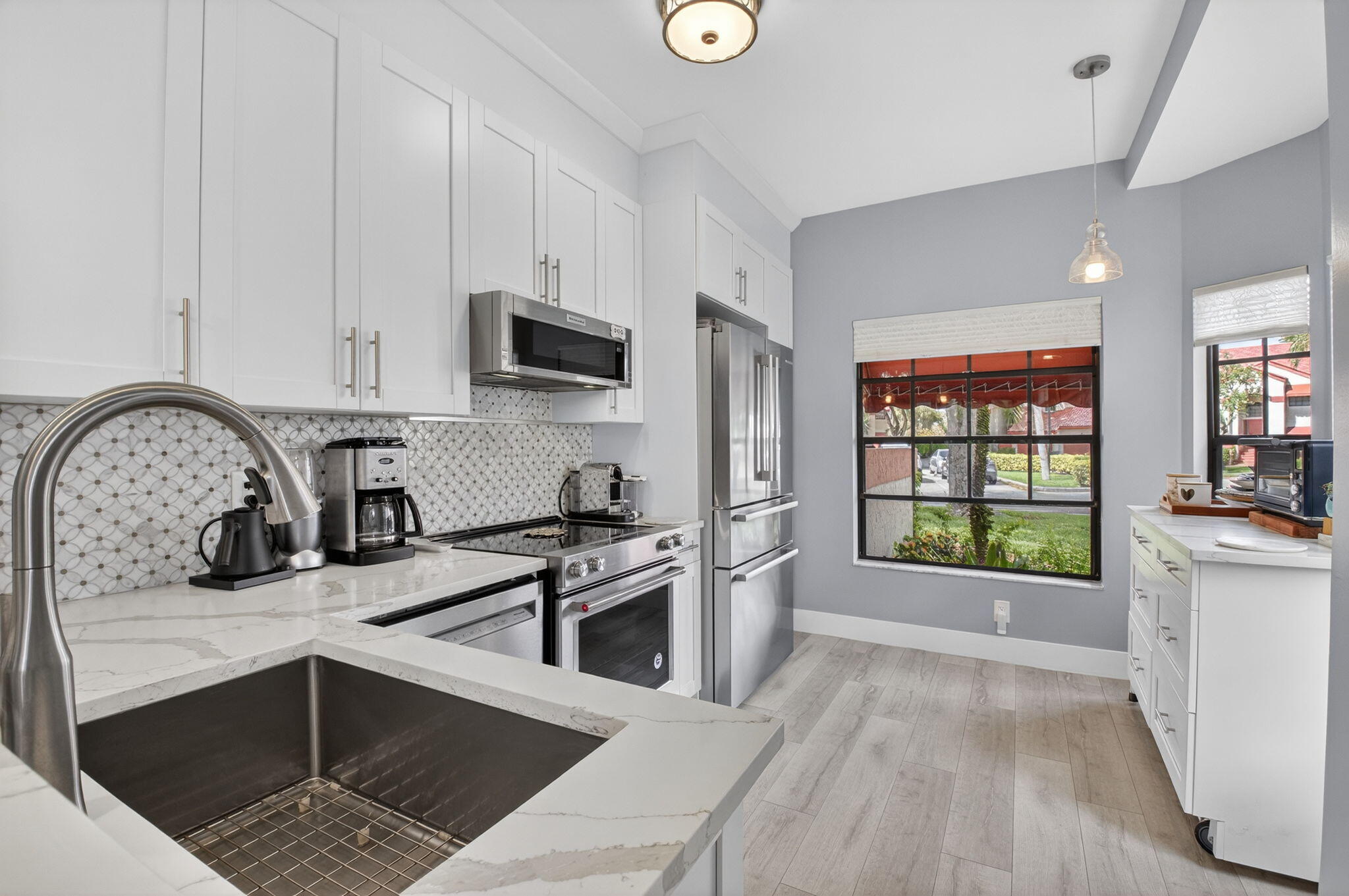 LEXINGTON CLUB VILLAS CONDO - Residential