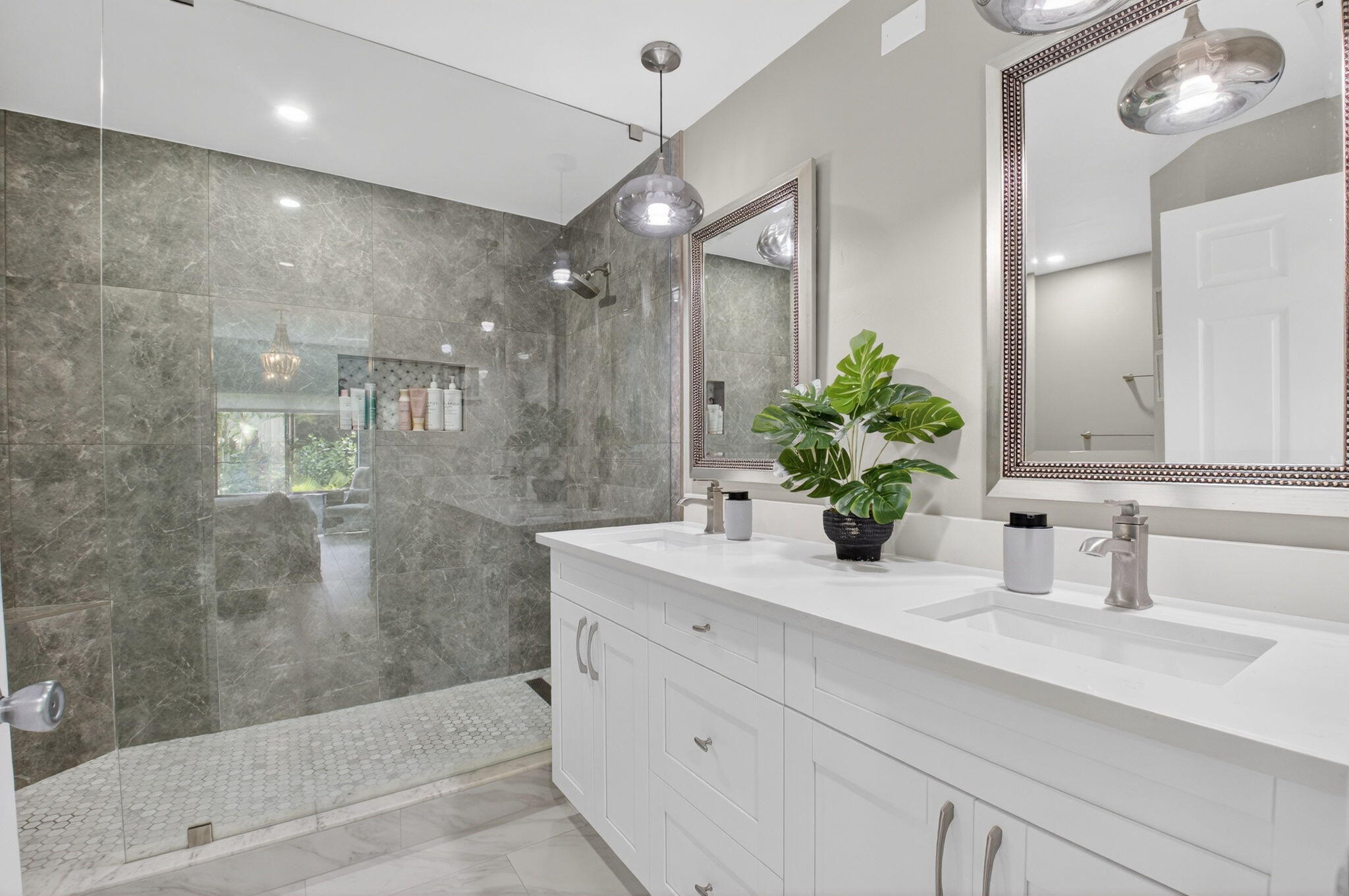 LEXINGTON CLUB VILLAS CONDO - Residential