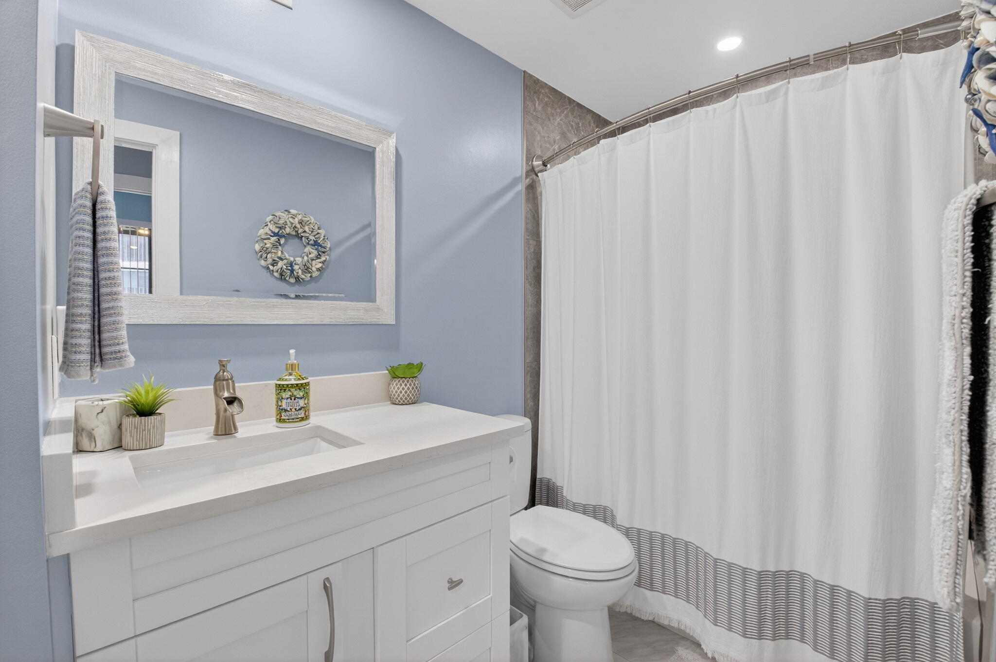 LEXINGTON CLUB VILLAS CONDO - Residential