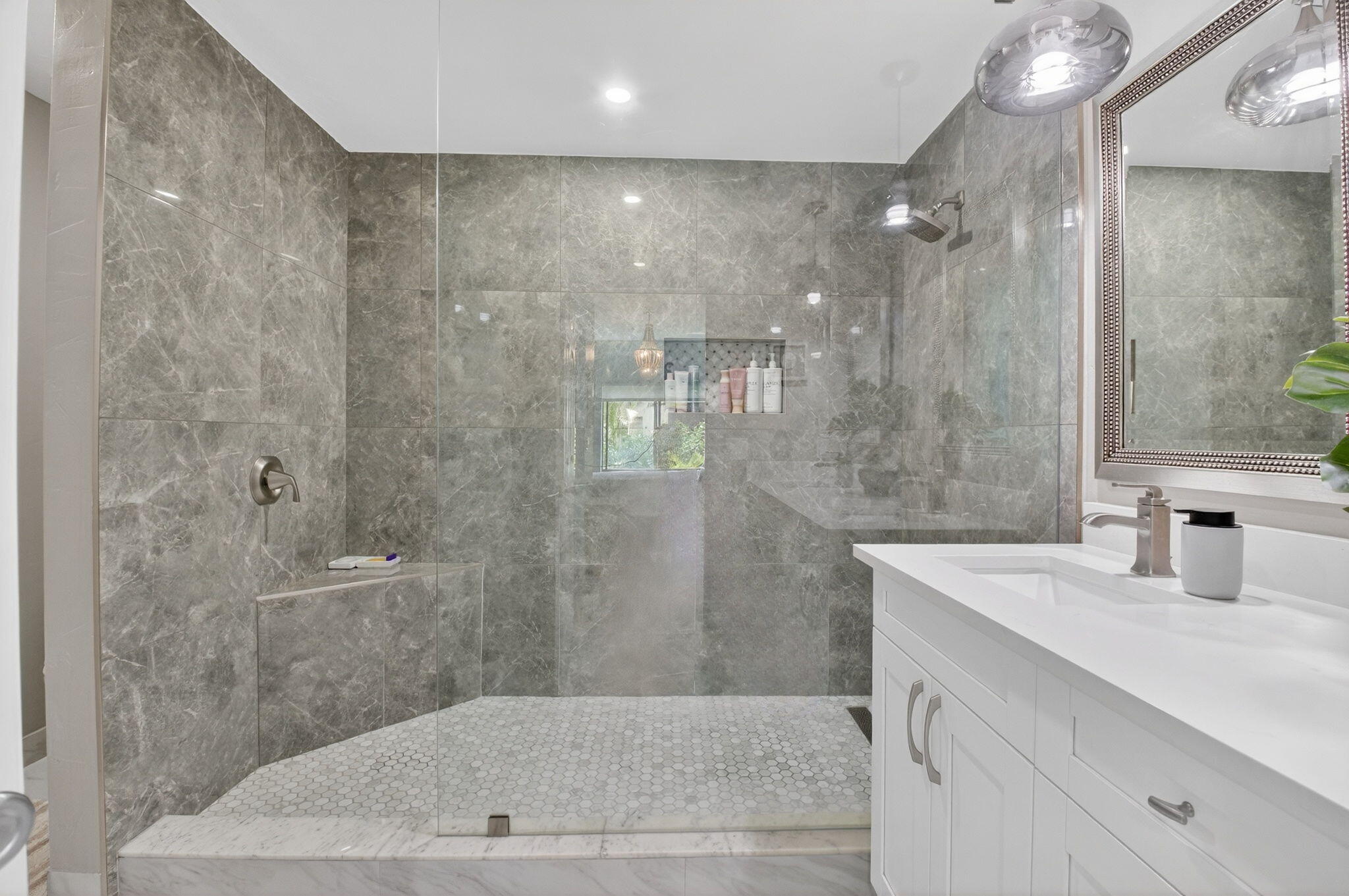 LEXINGTON CLUB VILLAS CONDO - Residential