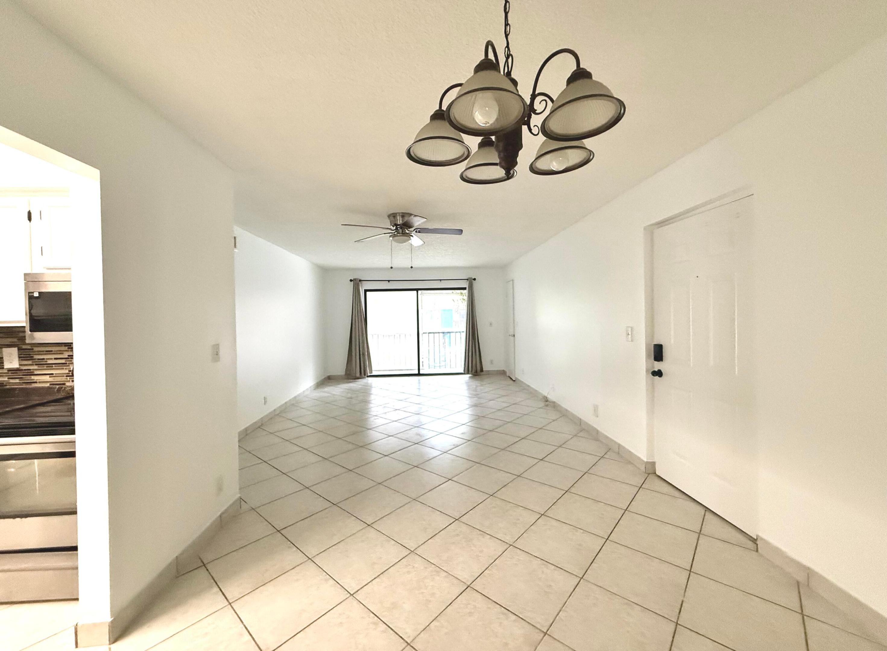9935 Pineapple Tree Drive Apt 208