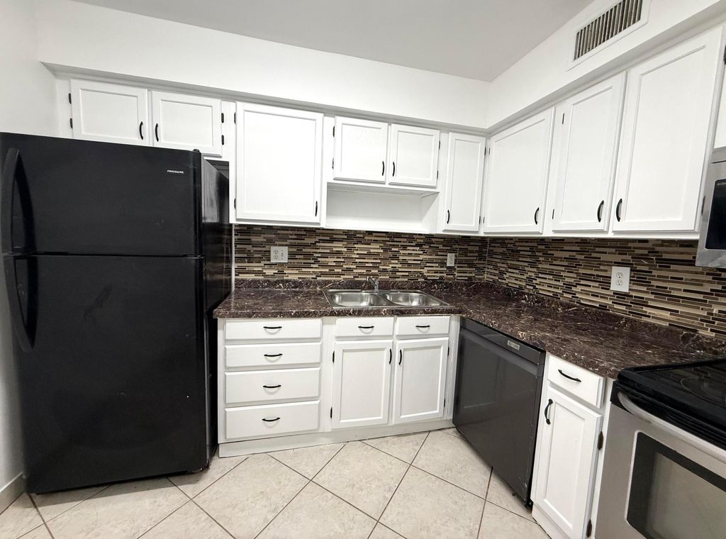 Photo of 9935 Pineapple Tree Drive #Apt 208, Boynton Beach, FL 33436 (MLS # B26034840)