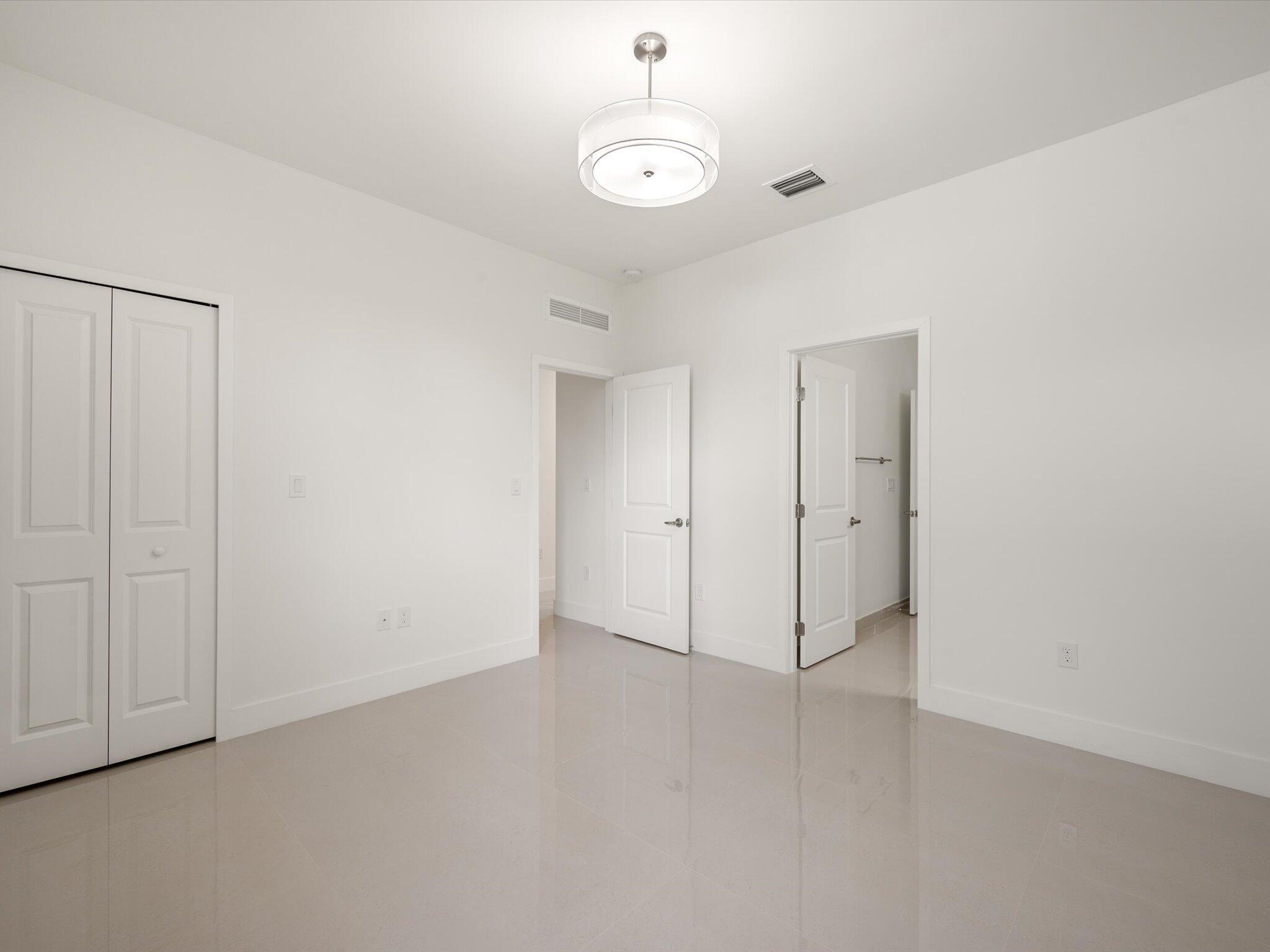 FLAGLER WATERWAY ESTS - Residential