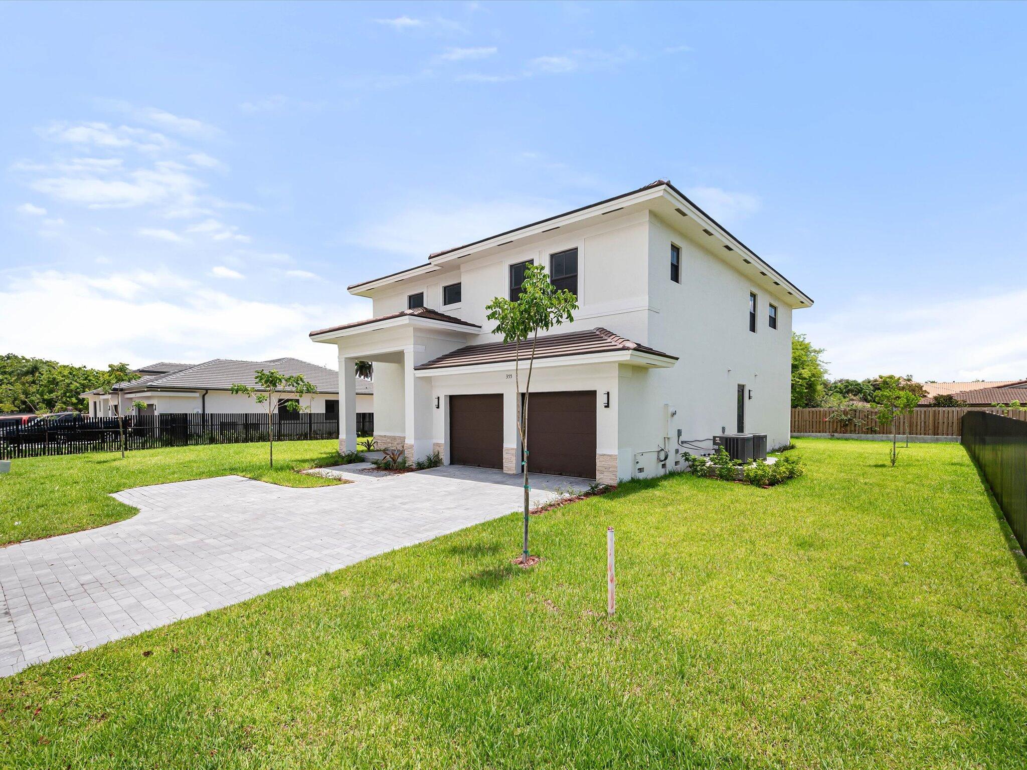 FLAGLER WATERWAY ESTS - Residential