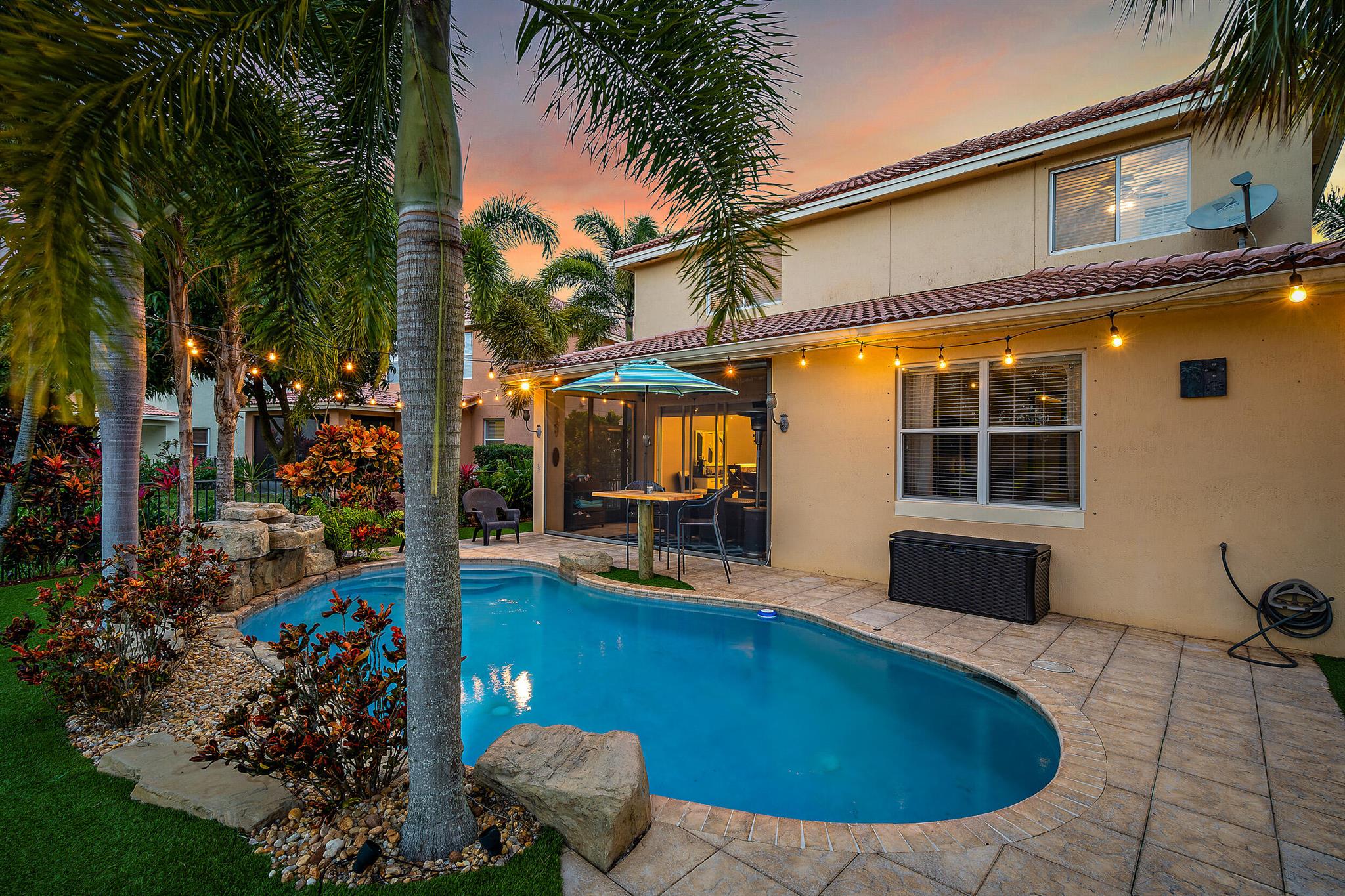 6126 SE Split Oak Trail, Hobe Sound, FL, 33455/$849,900 3 6126 SE Split Oak Trail