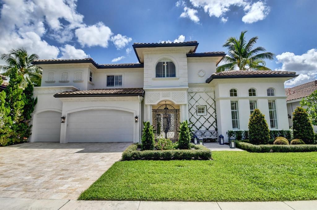 Photo of 16280 Via Venetia E, Delray Beach, FL 33484 (MLS # R10742726)