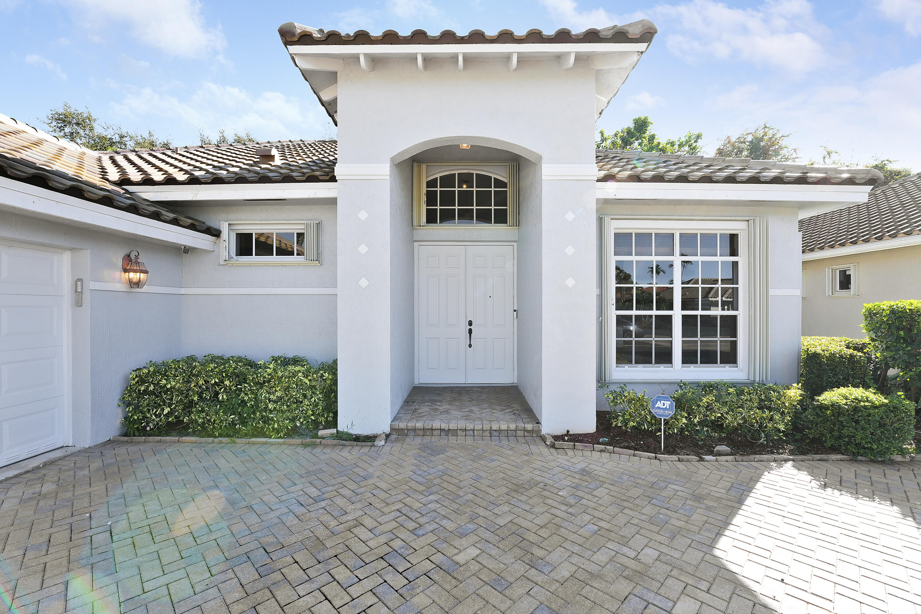 JOG EST - Residential