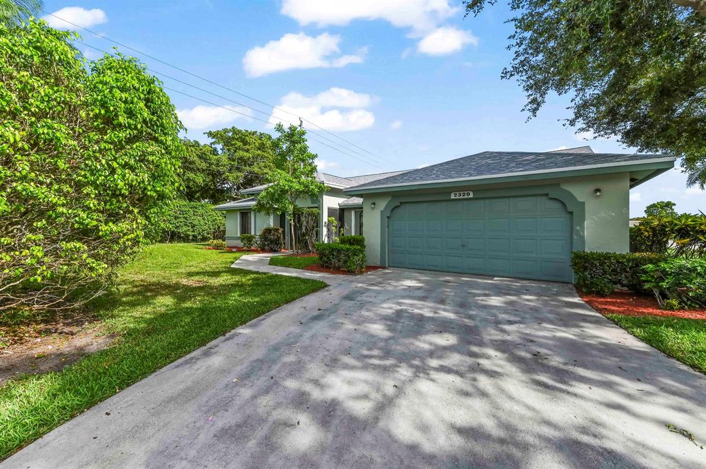 Photo of 2320 Riviera Drive, Delray Beach, FL 33445 (MLS # R11060599)