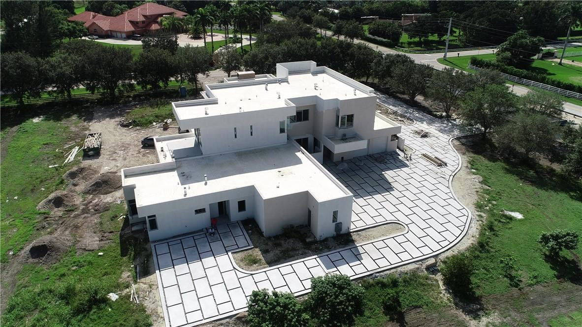 SUNSHINE RANCHES - Residential