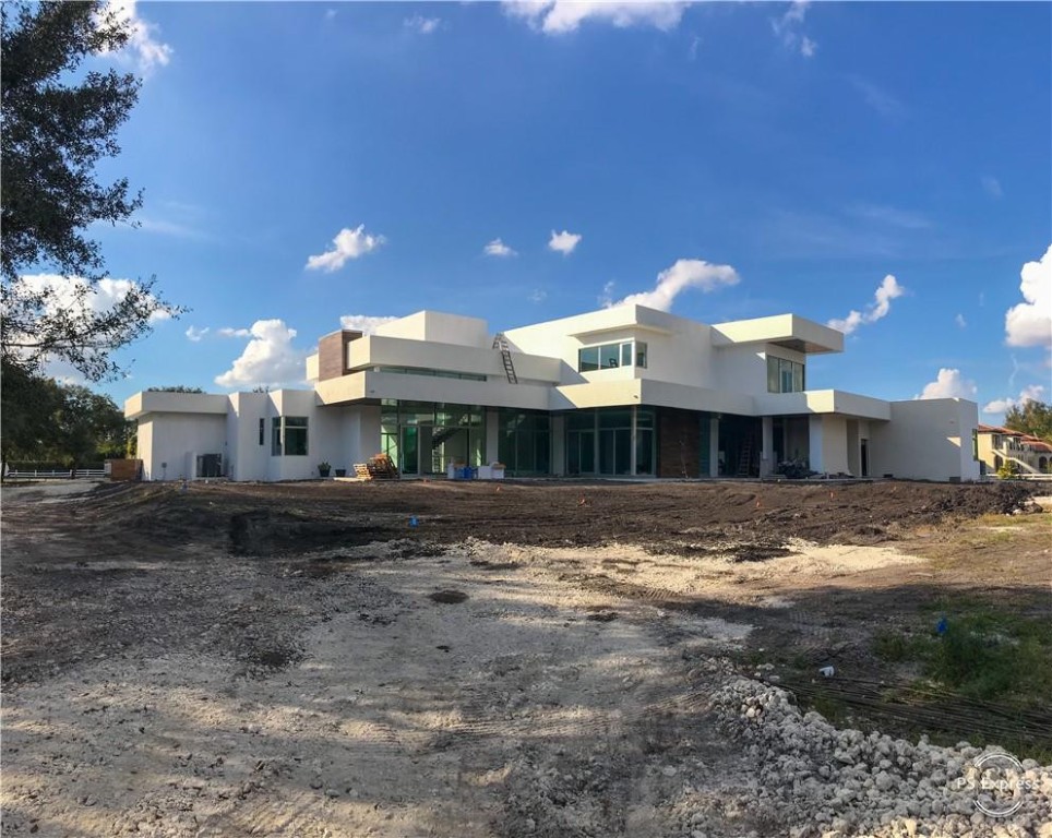 SUNSHINE RANCHES - Residential