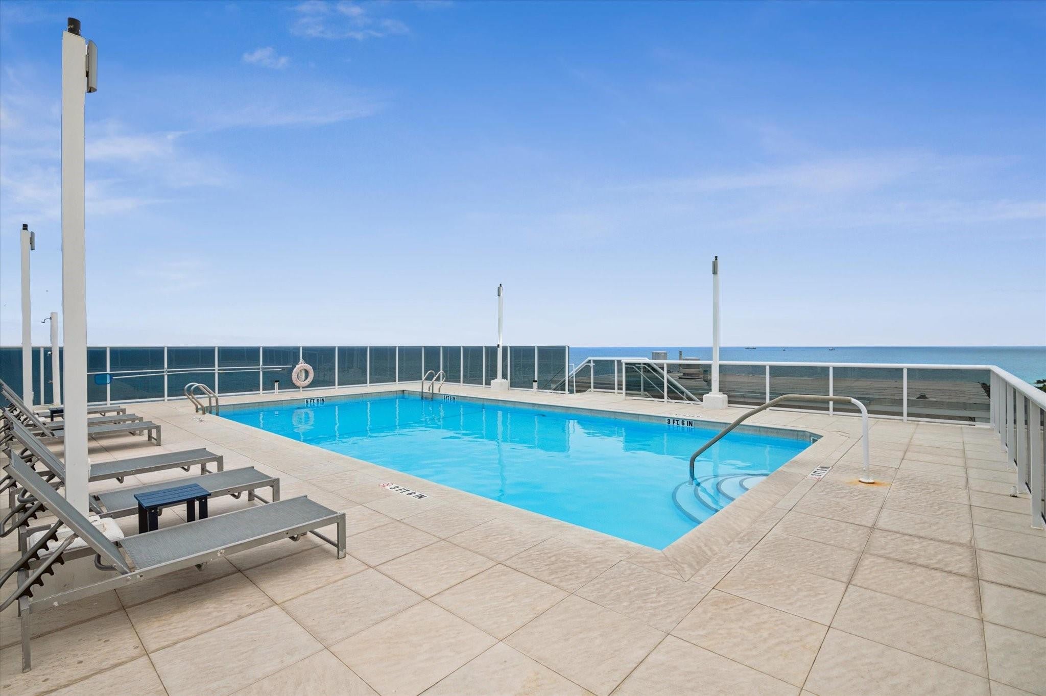 2841 N OCEAN Boulevard 301