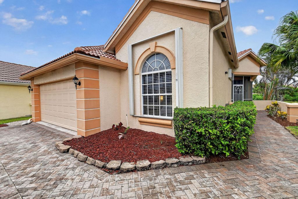 Photo of 750 SW Aruba, Port Saint Lucie, FL 34986 (MLS # B26029734)