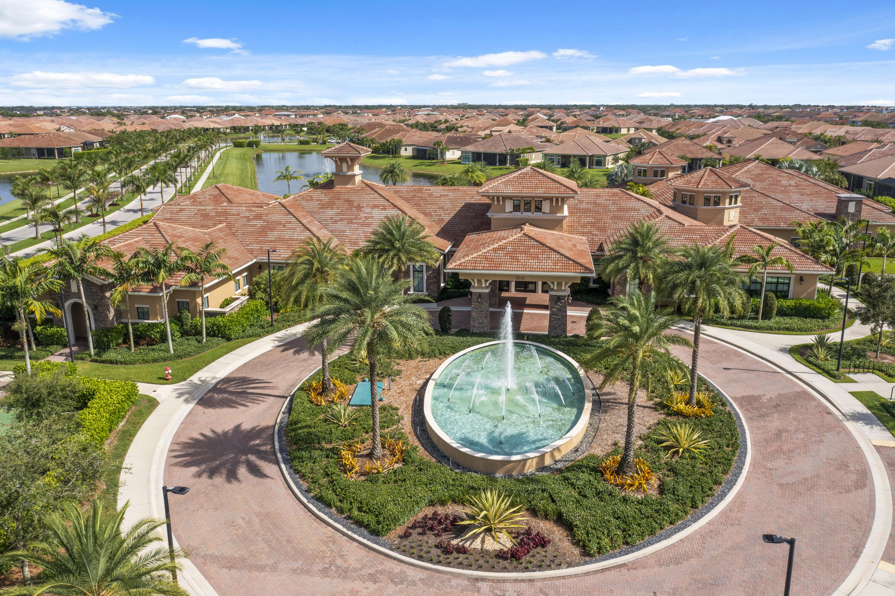 PARKLAND ROYALE - Residential