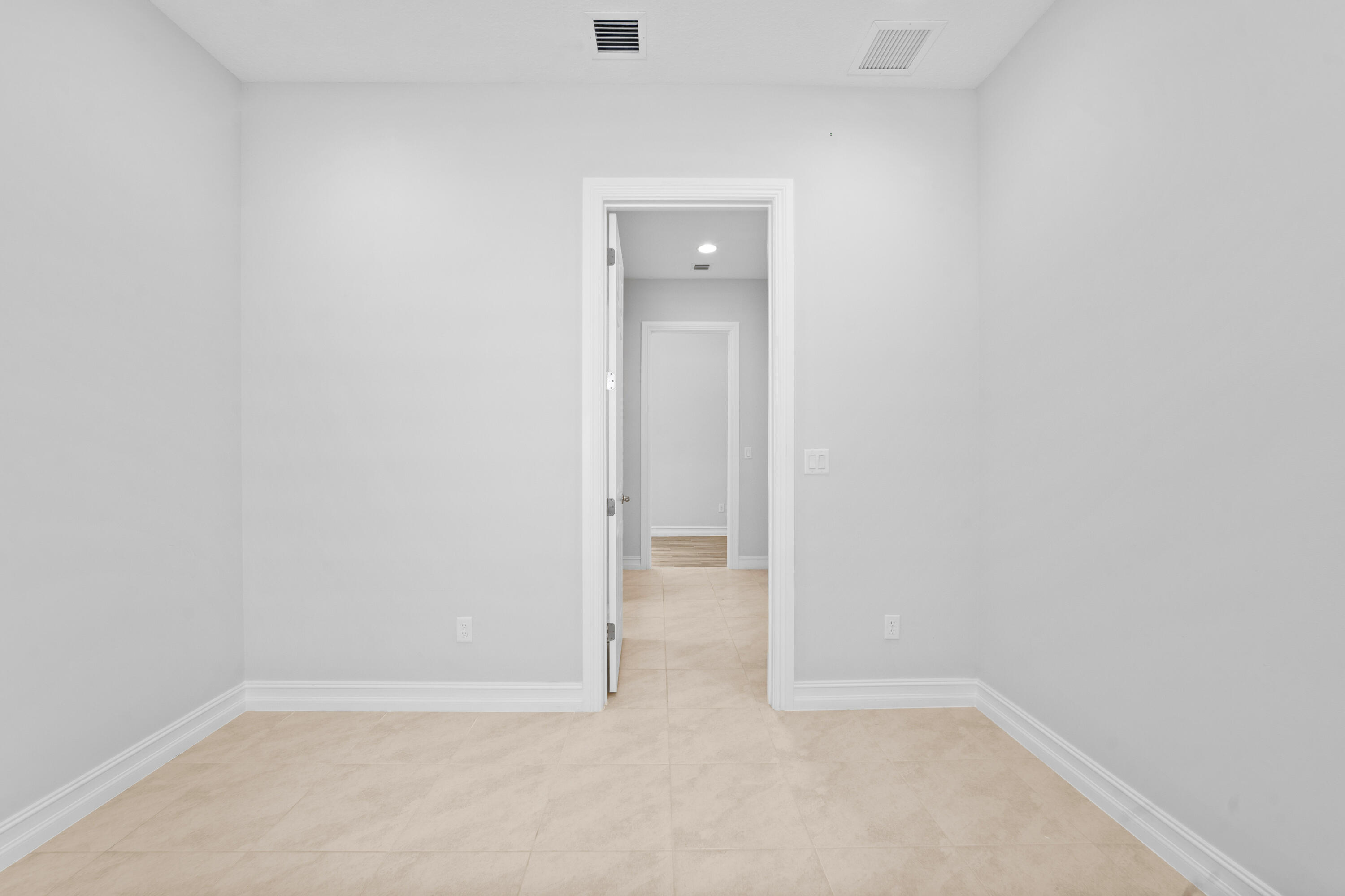 PARKLAND ROYALE - Residential