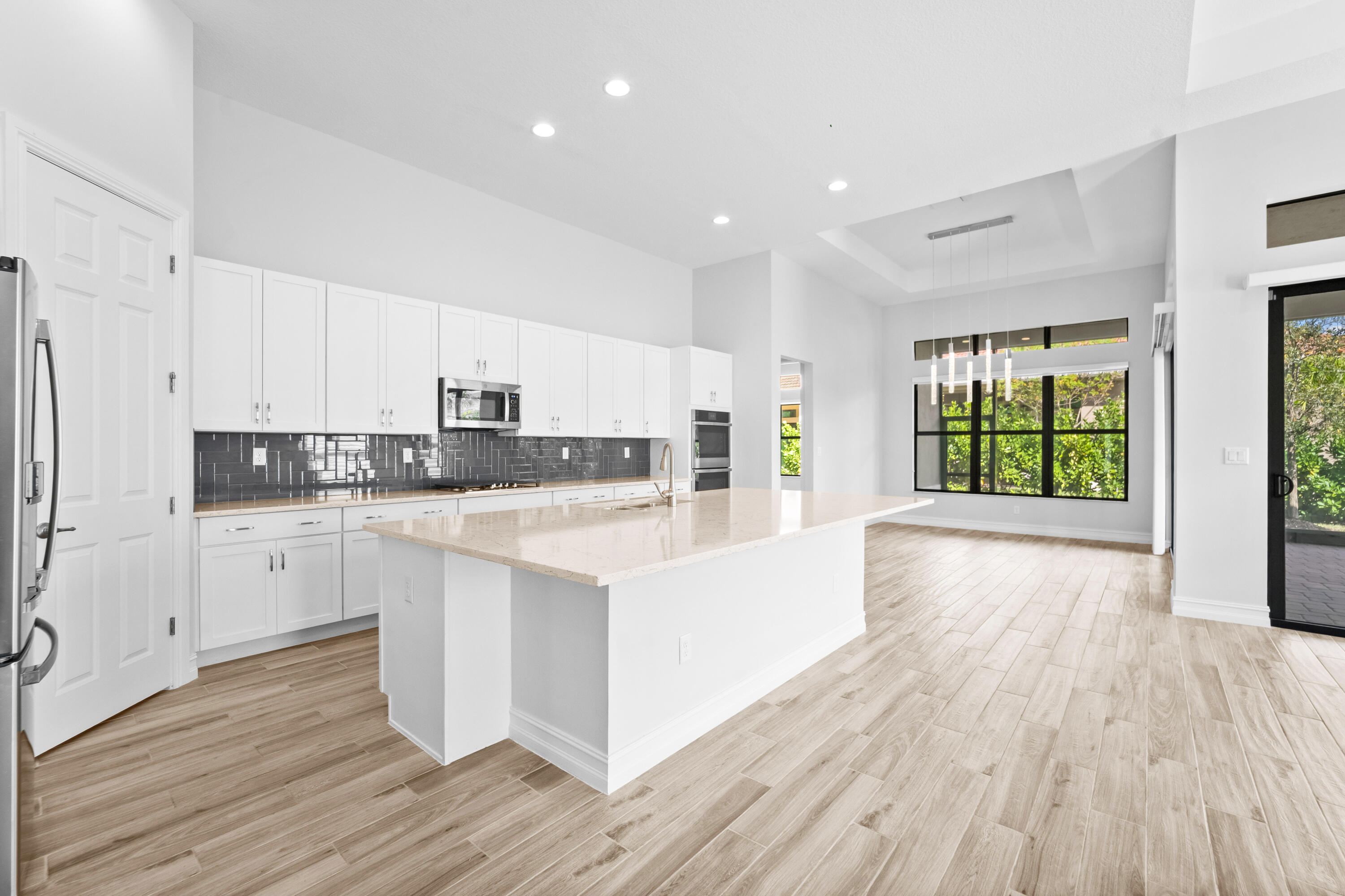 PARKLAND ROYALE - Residential