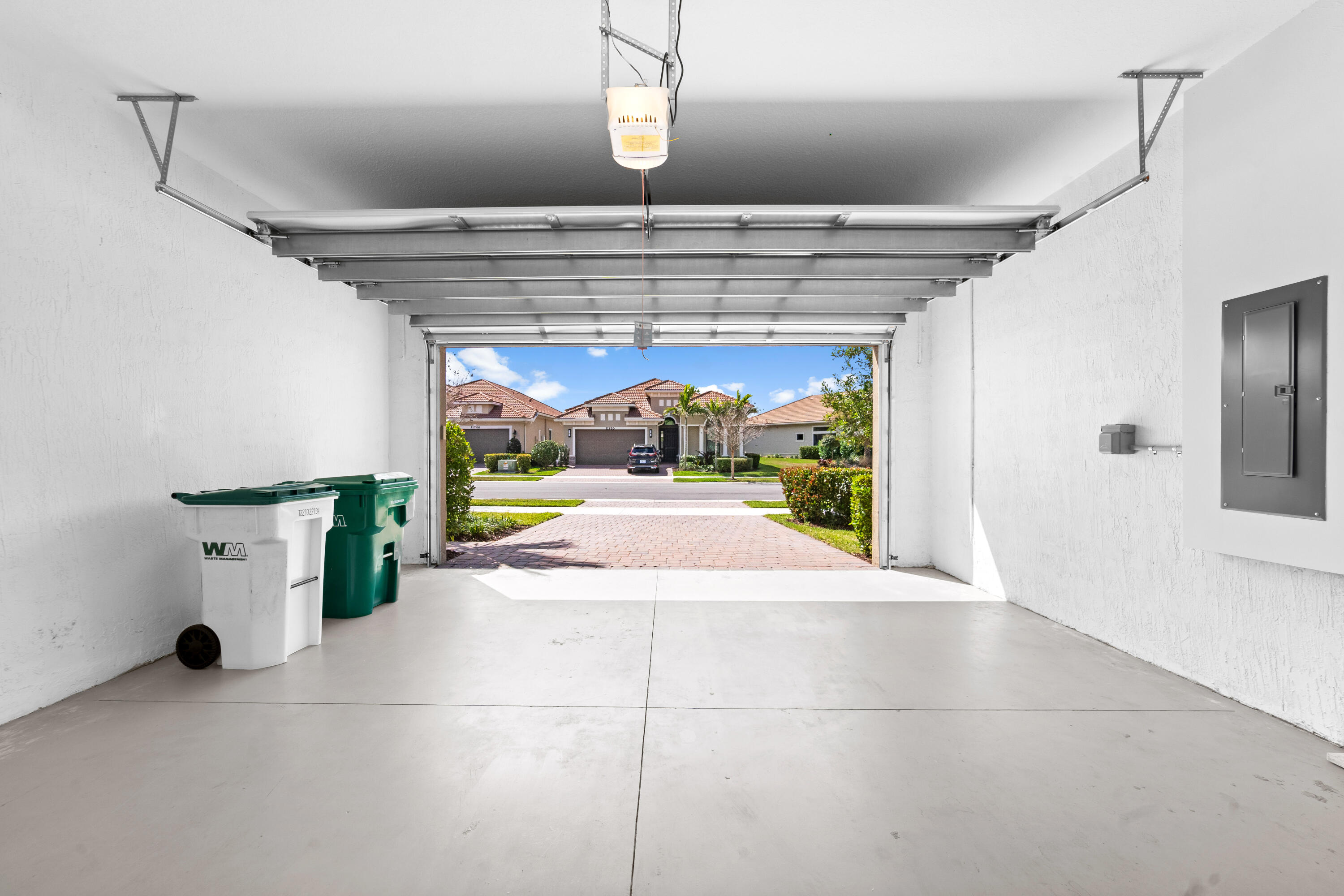 PARKLAND ROYALE - Residential