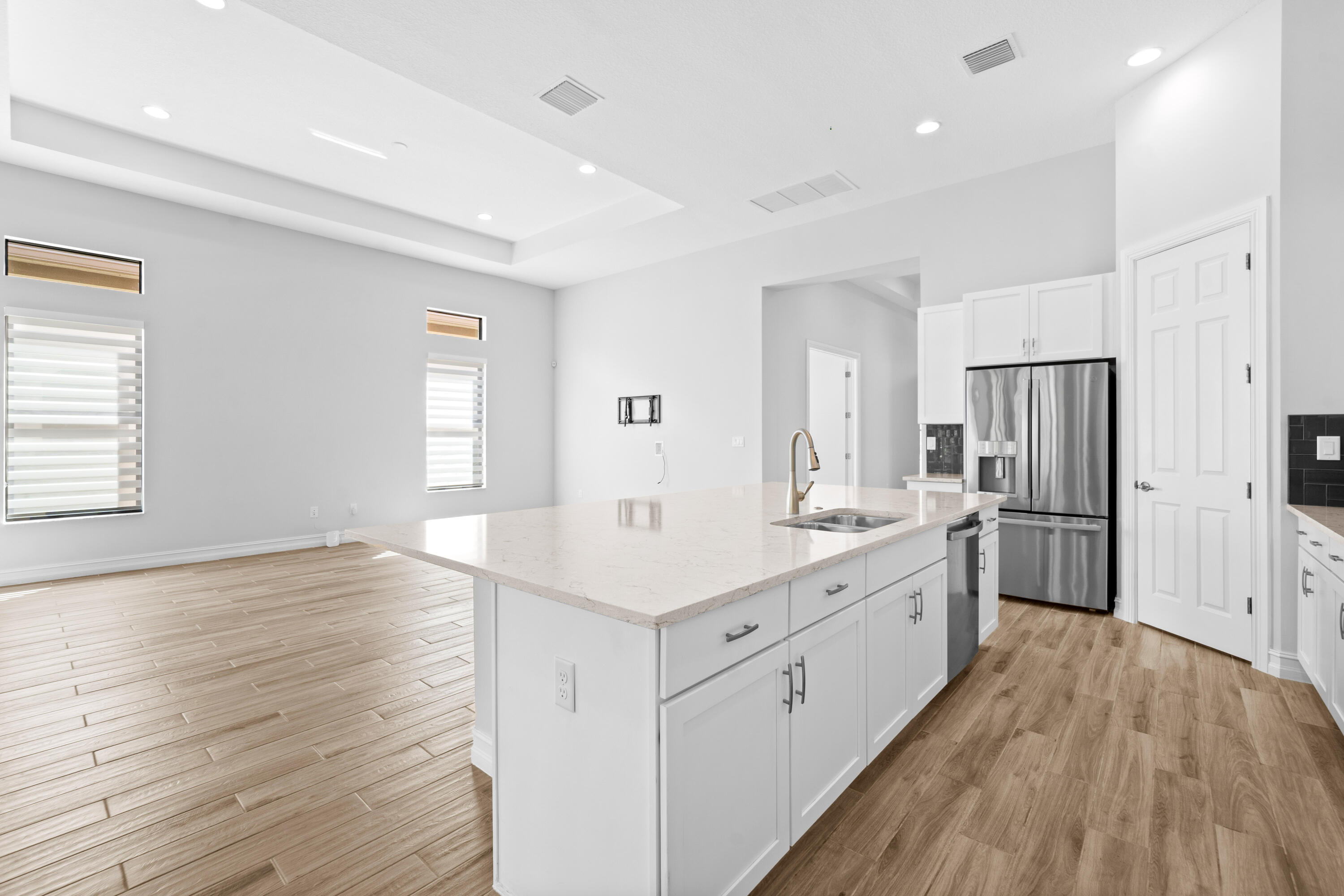 PARKLAND ROYALE - Residential