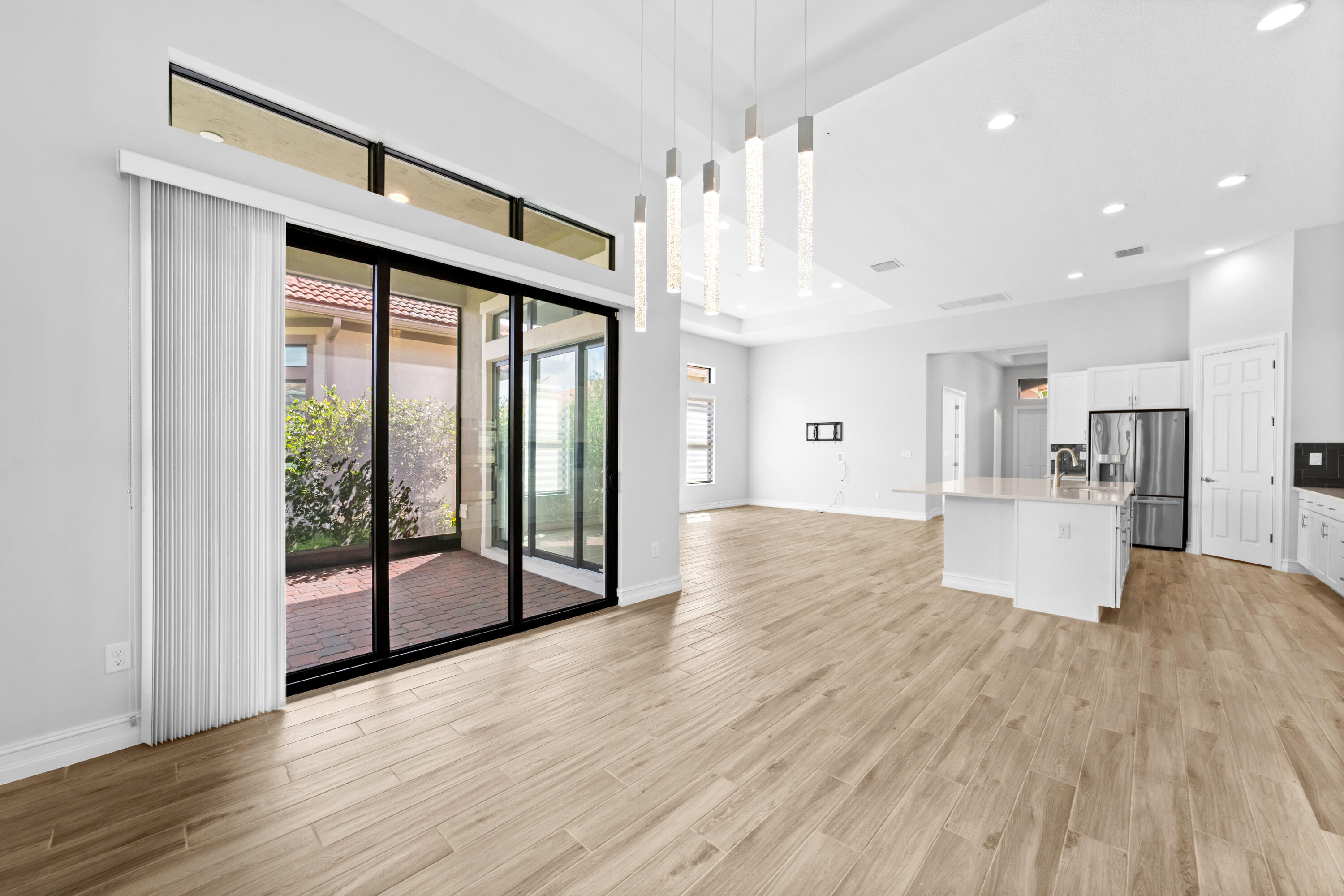 PARKLAND ROYALE - Residential