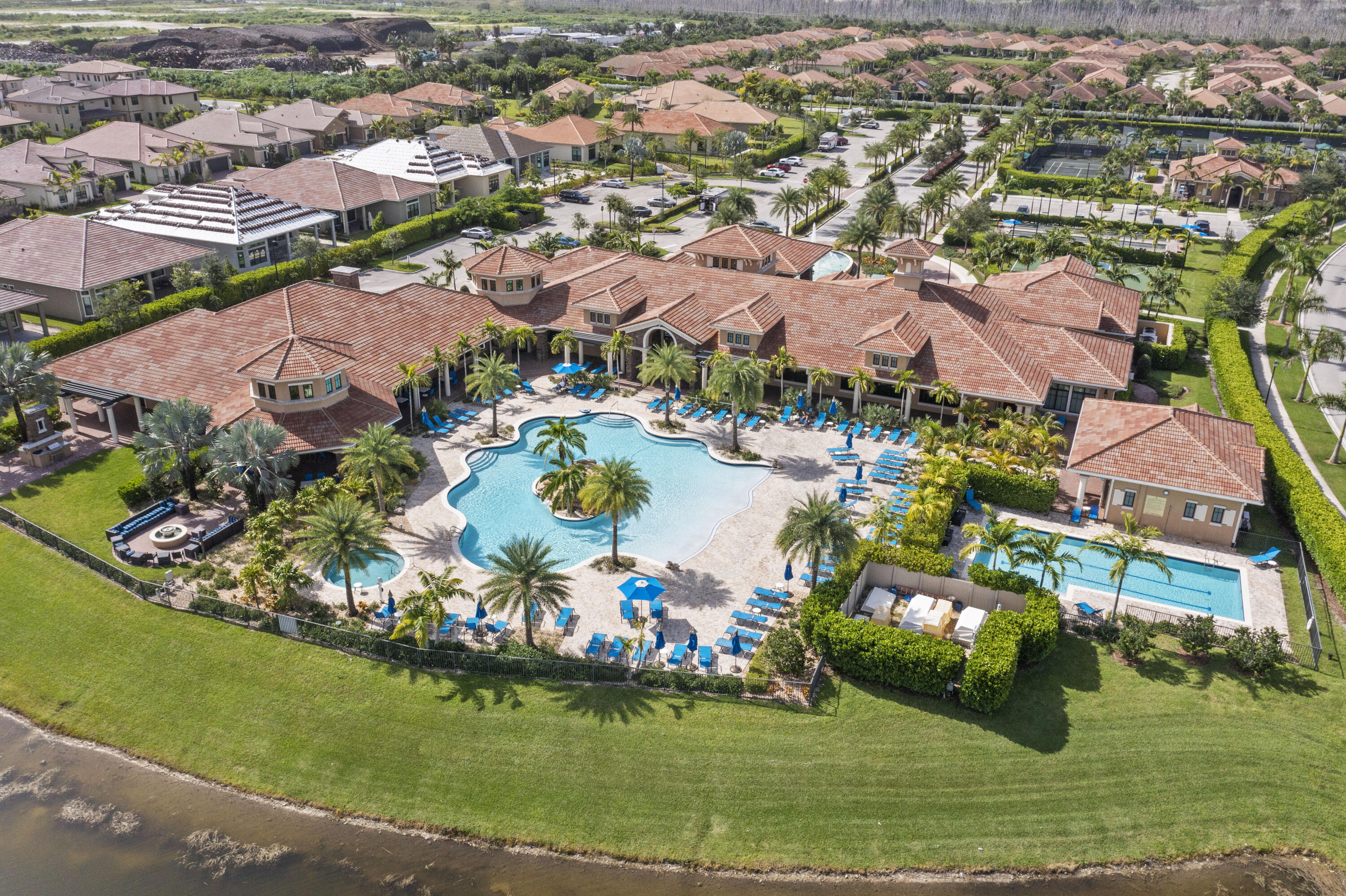 PARKLAND ROYALE - Residential