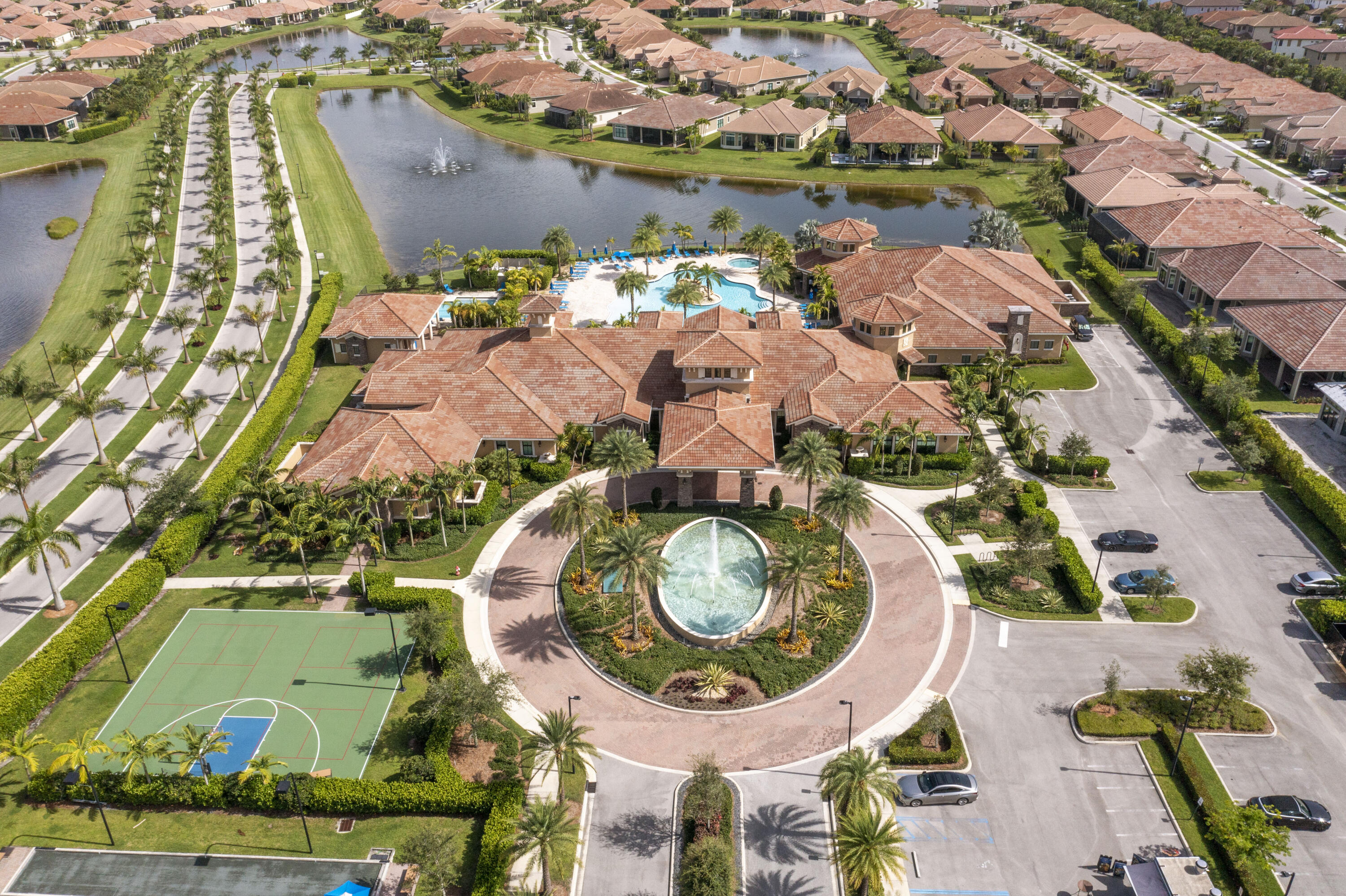 PARKLAND ROYALE - Residential