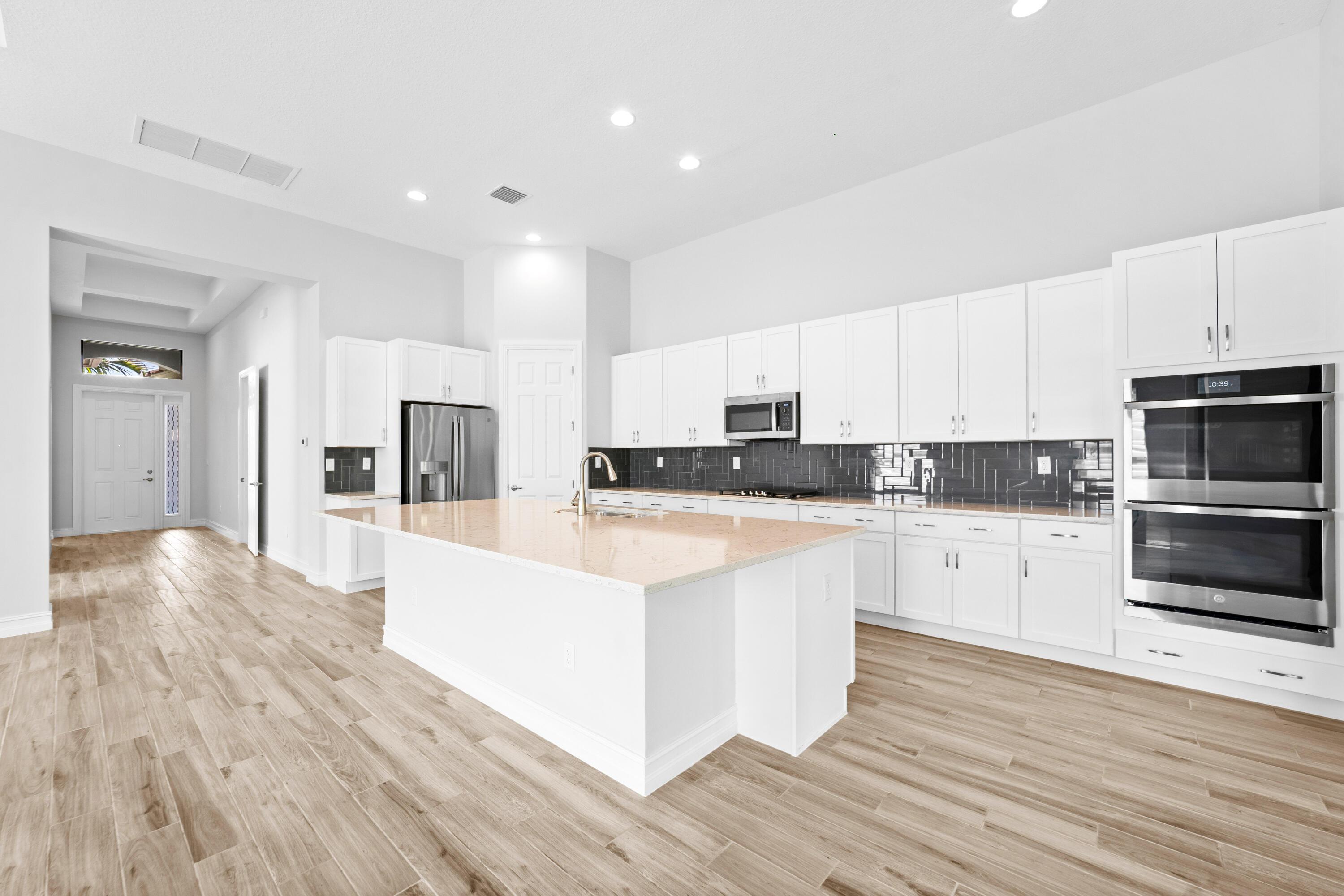 PARKLAND ROYALE - Residential