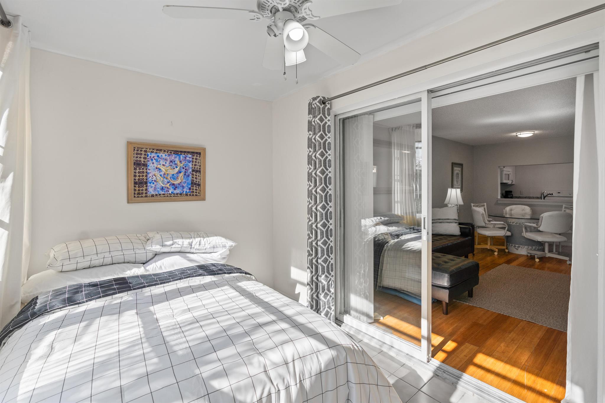 VILLAGE ROYALE GREENVIEW - Residential Lease