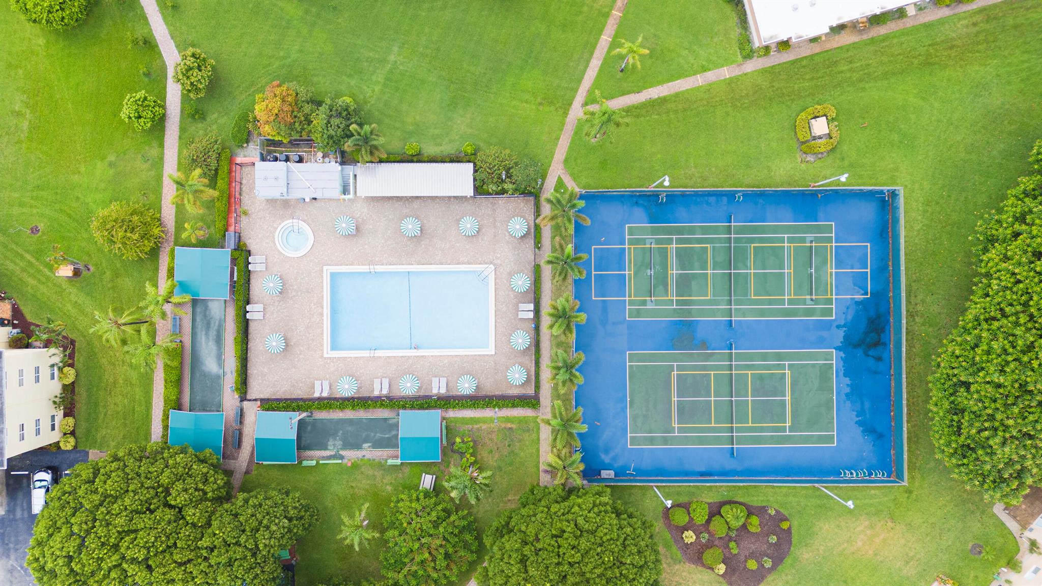 VILLAGE ROYALE GREENVIEW - Residential Lease