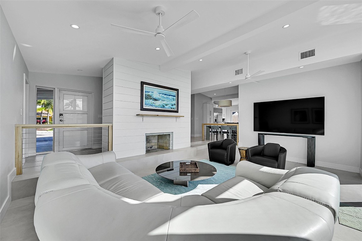 Snug Harbor - Residential