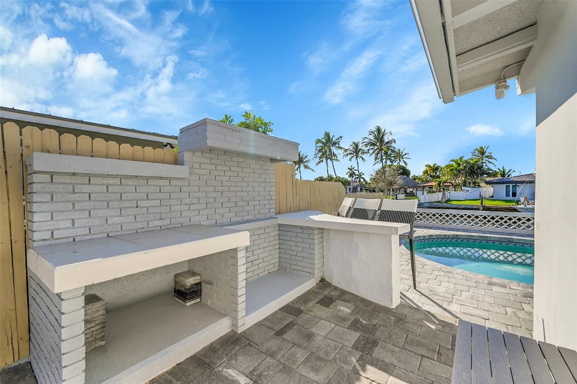 Snug Harbor - Residential