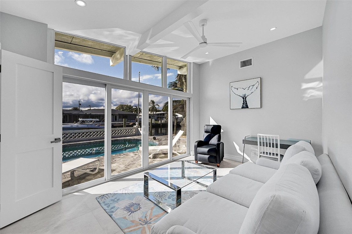 Snug Harbor - Residential