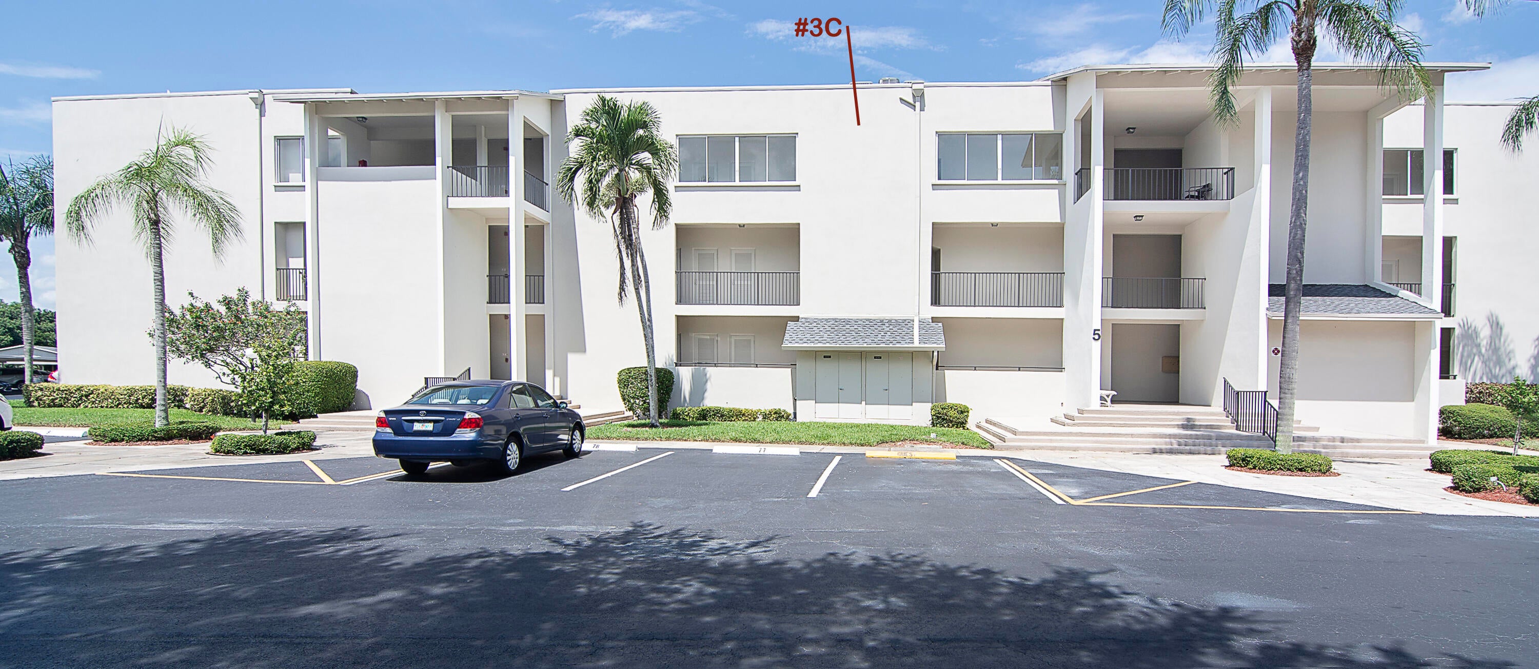 11811 Ave Of The PGA 5-3C
