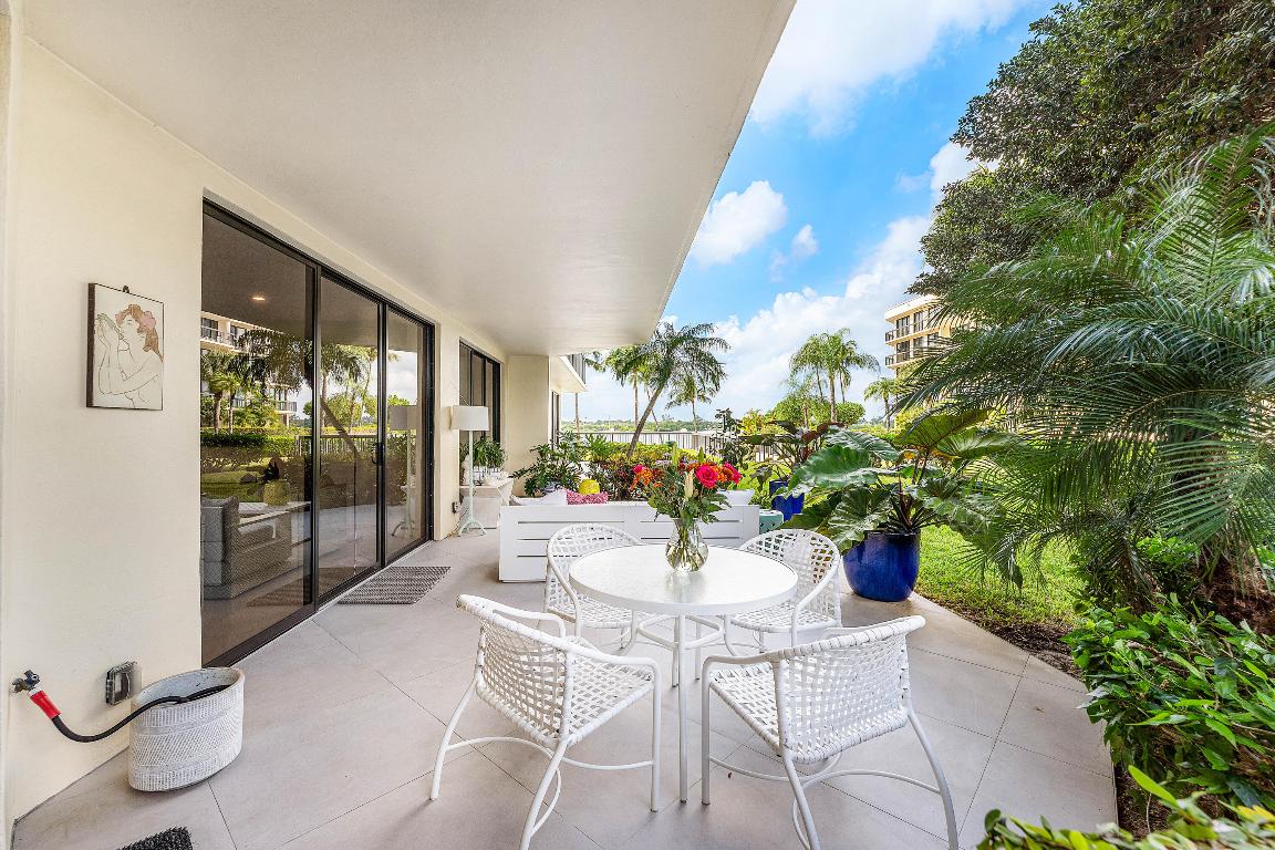 SUTTON PLACE - Residential