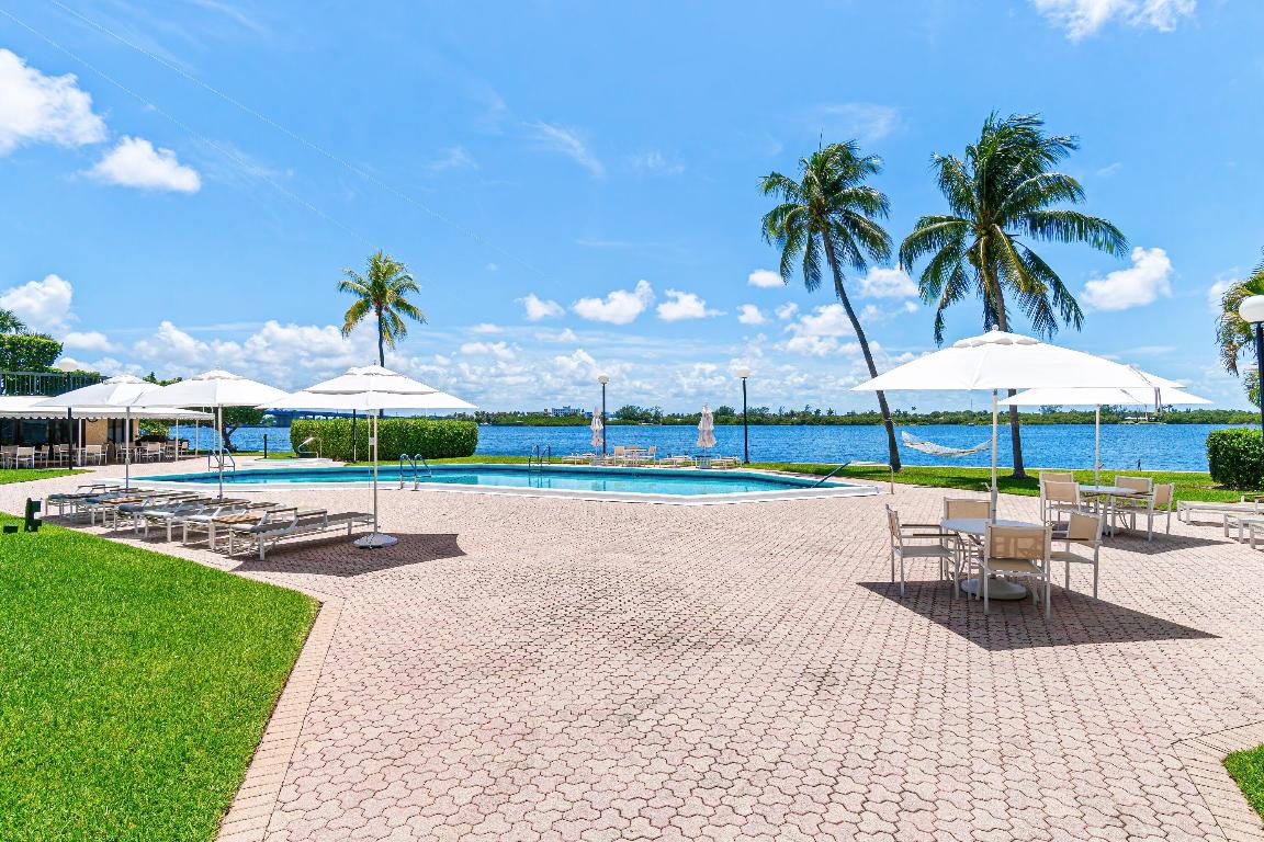 SUTTON PLACE - Residential