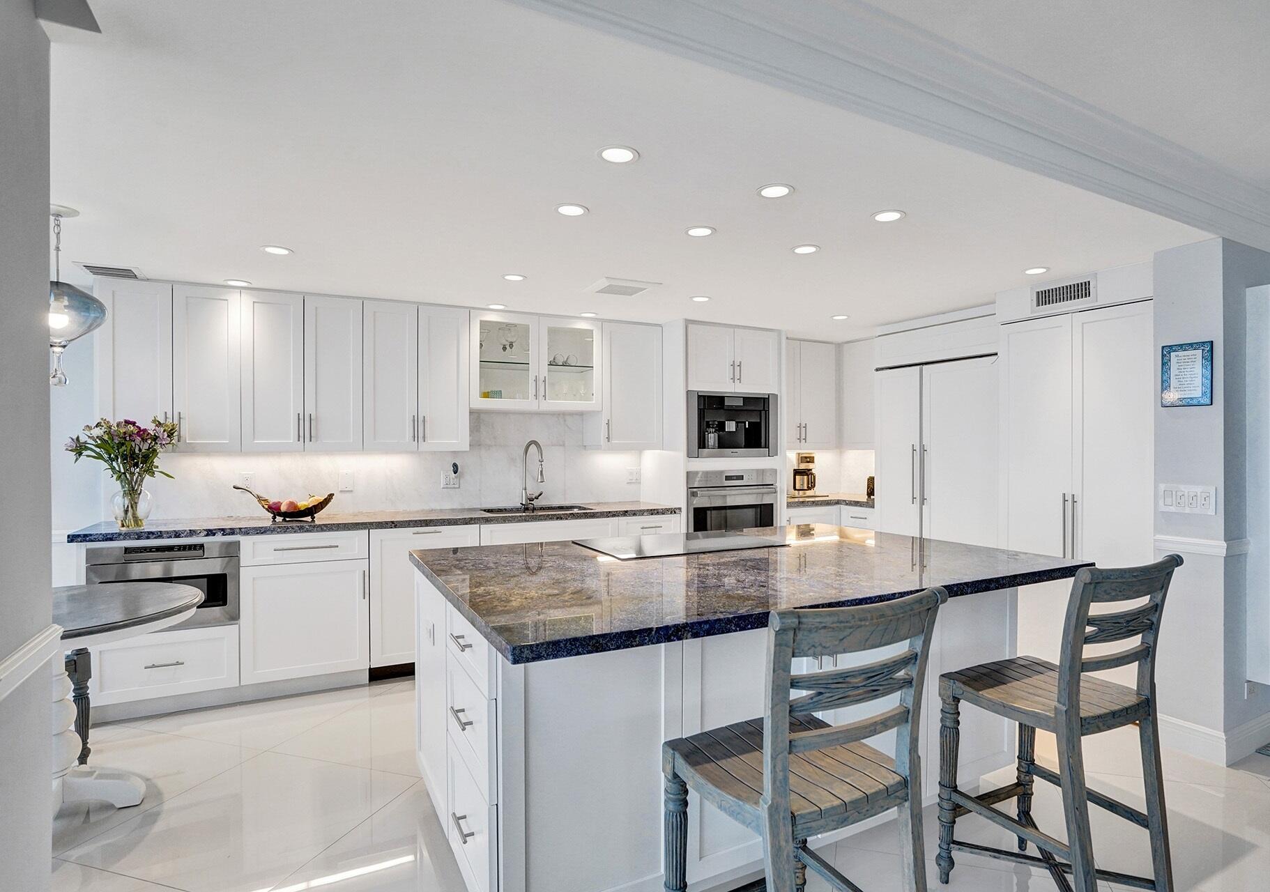 OCEAN TOWERS - Residential