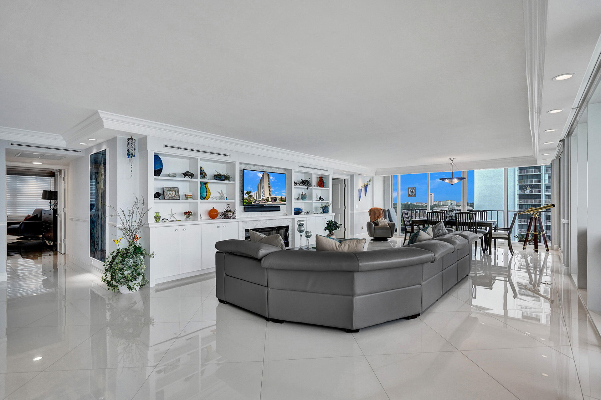 OCEAN TOWERS - Residential