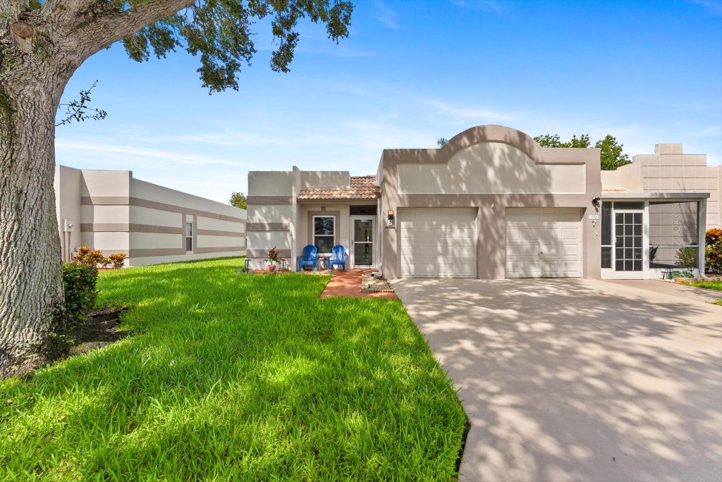 Photo of 18801 Haywood Terrace #8, Boca Raton, FL 33496 (MLS # B26081423)