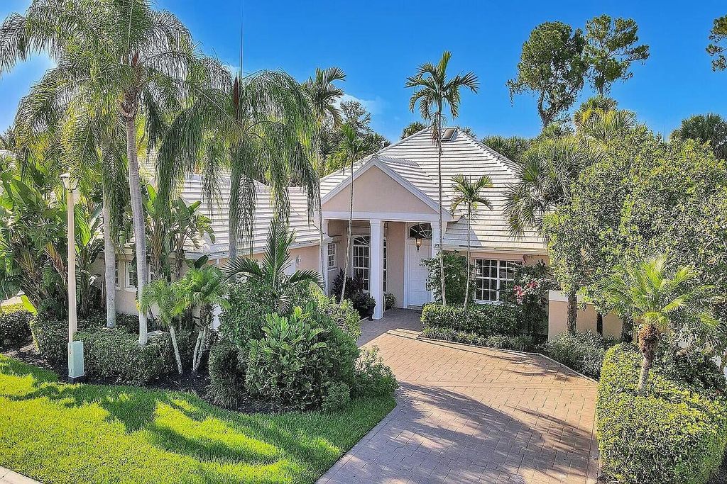 Photo of 9119 Baybury Lane, West Palm Beach, FL 33411 (MLS # R11162863)