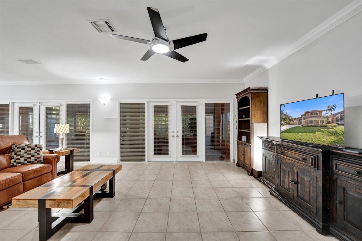 EAST LANDING - Residential