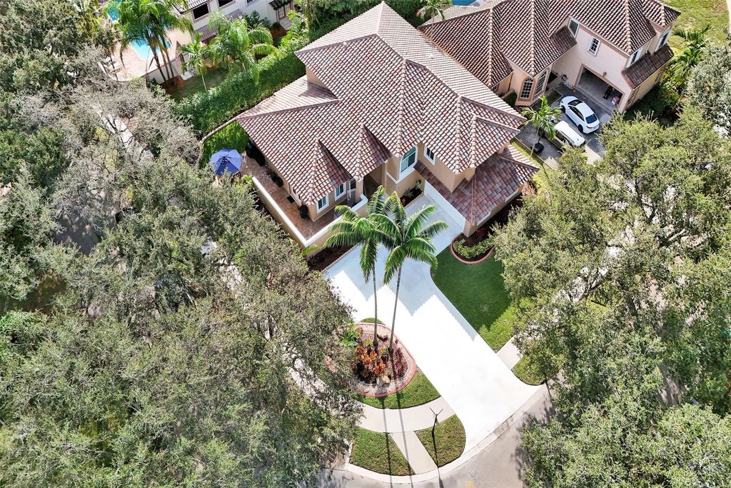 Photo of 11300 Knot Way, Cooper City, FL 33026 (MLS # F10528440)