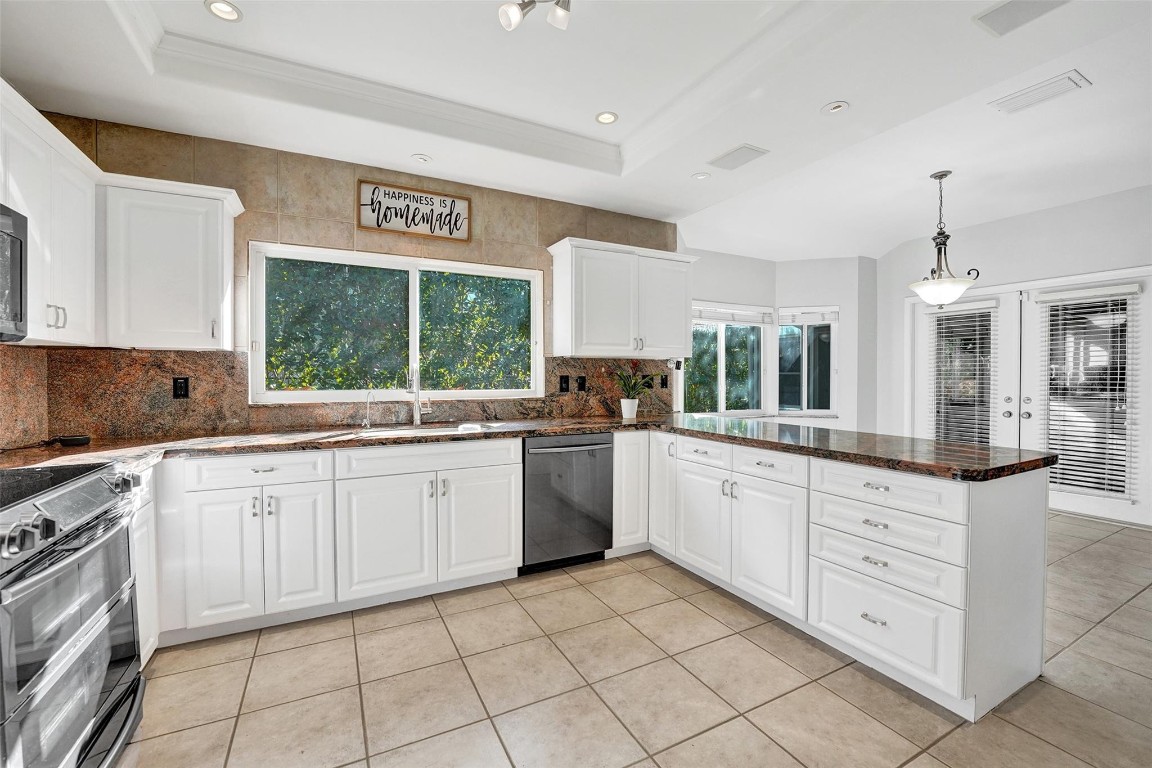 EAST LANDING - Residential