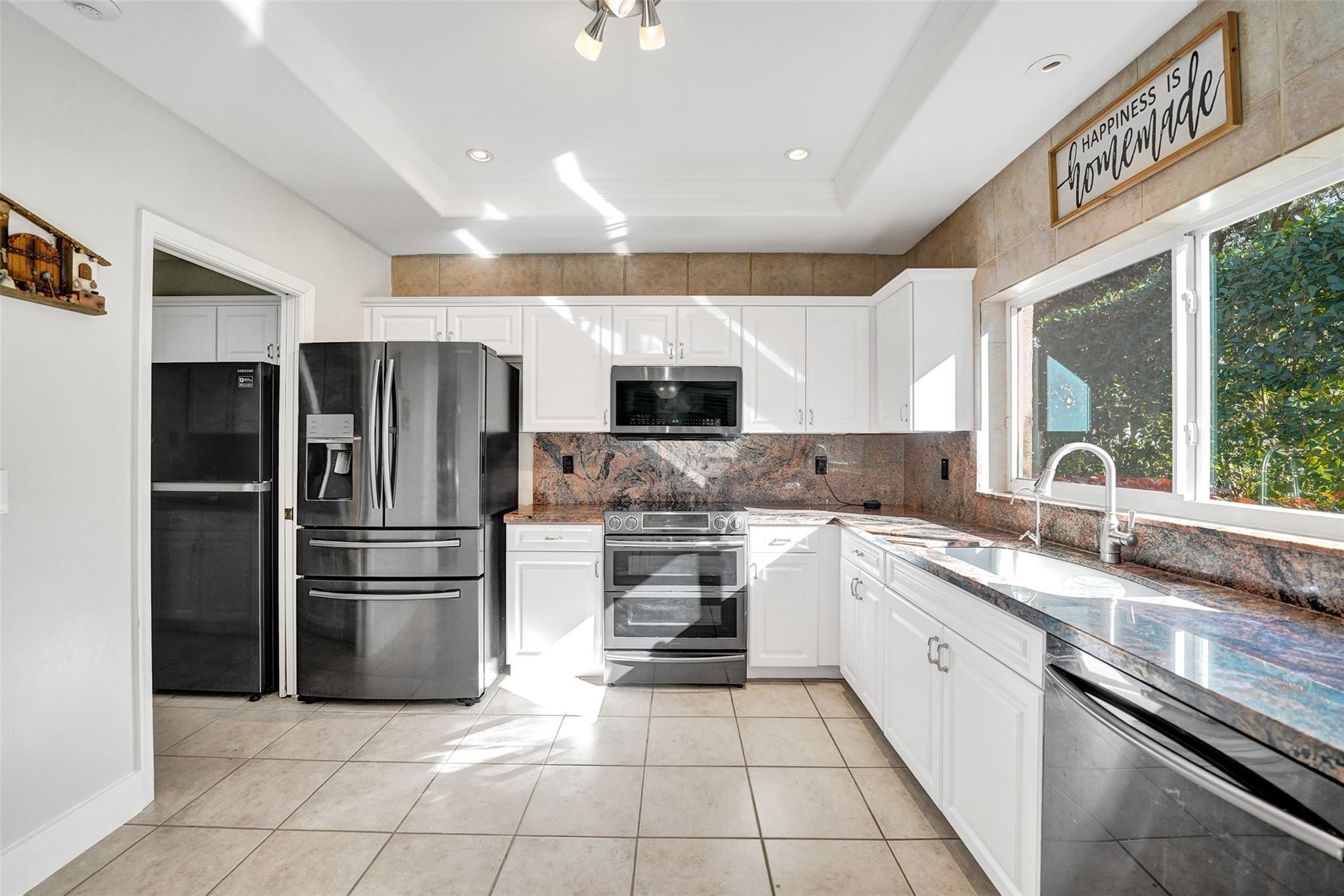 EAST LANDING - Residential