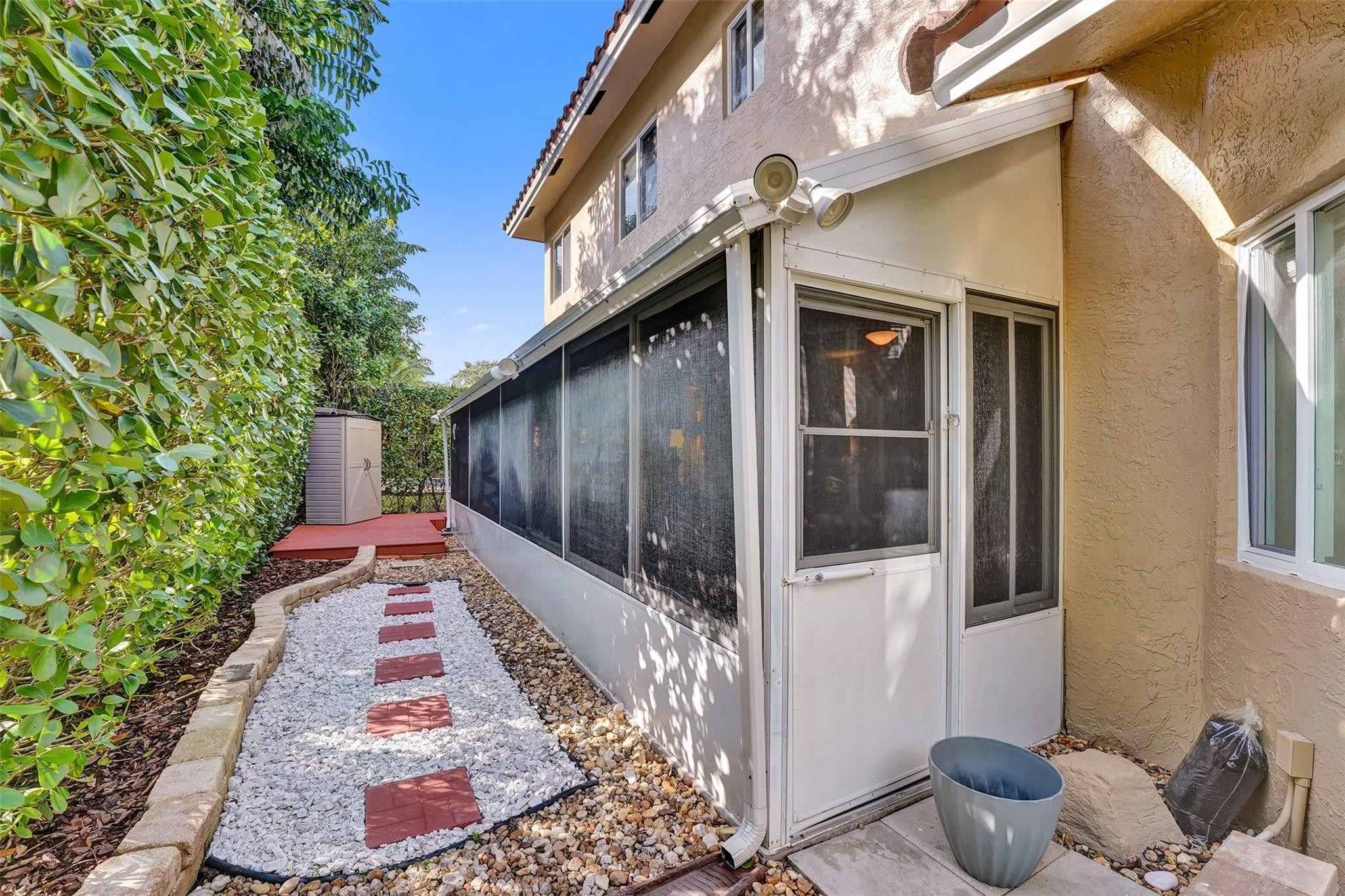 EAST LANDING - Residential