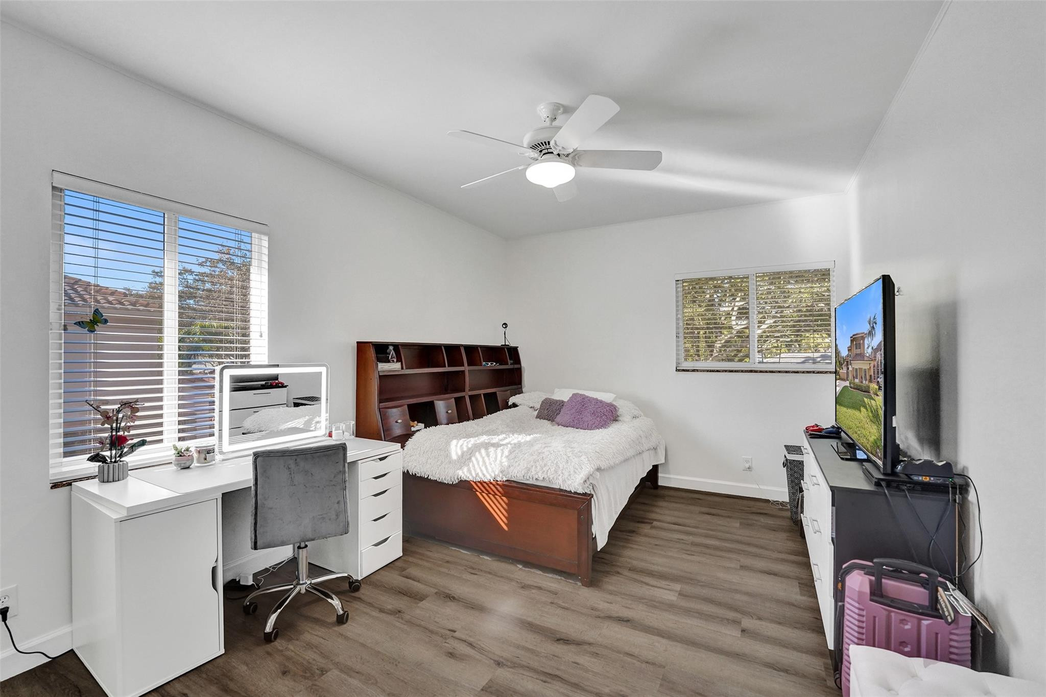 EAST LANDING - Residential